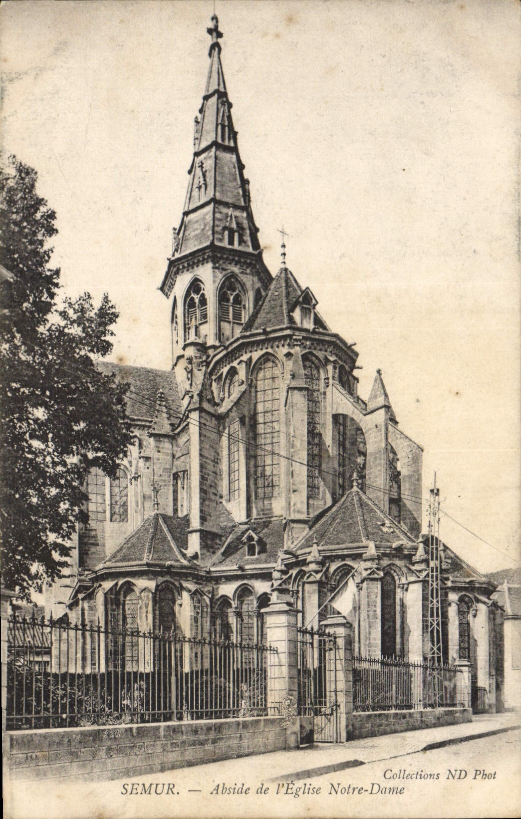 CPA Semur Abside De I'Eglise Notre Dame
