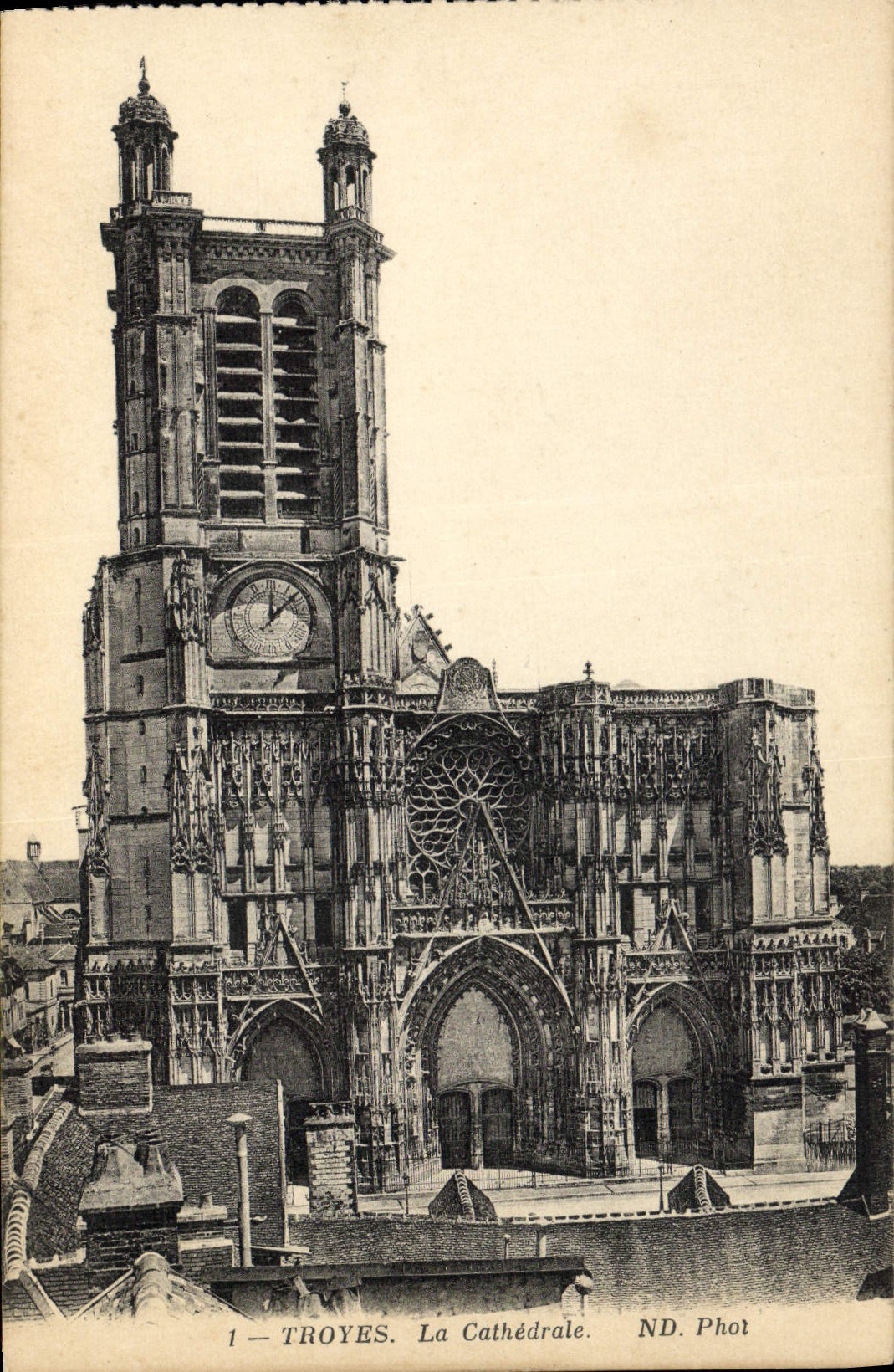 VINTAGE POSTCARD Troyes the Cathedral