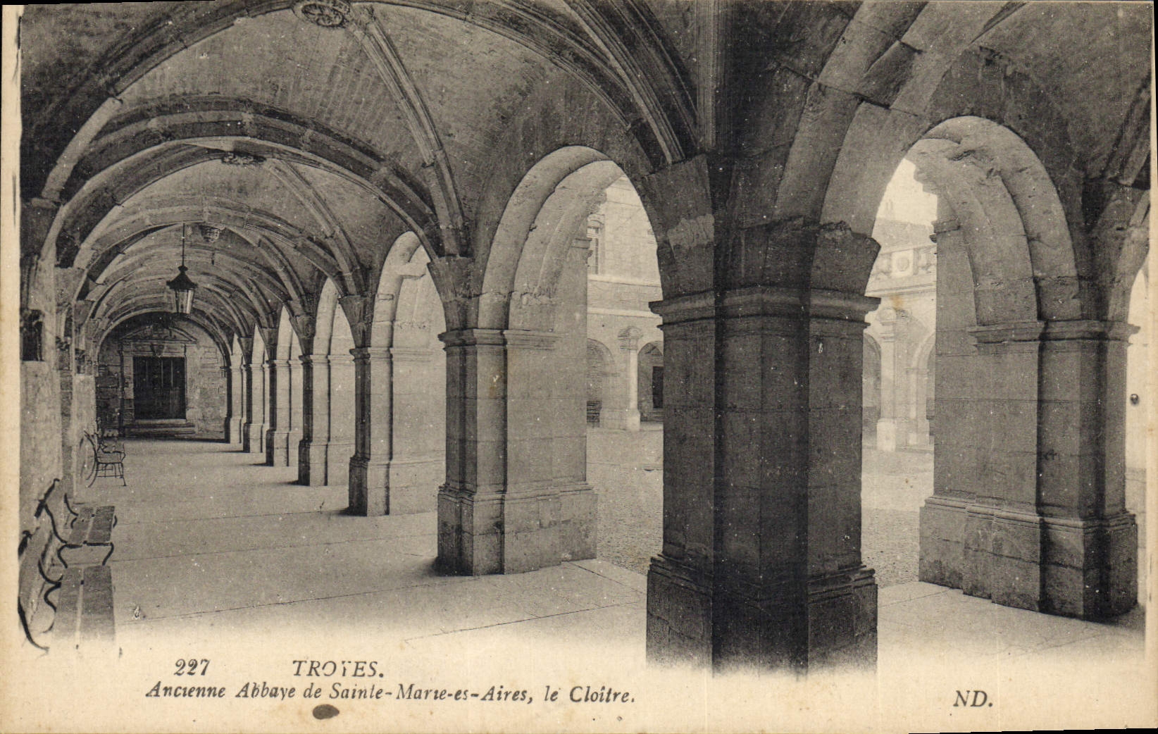VINTAGE POSTCARD Troyes Old Abbey Of Sainte Marie Es Surfaces the Cloister