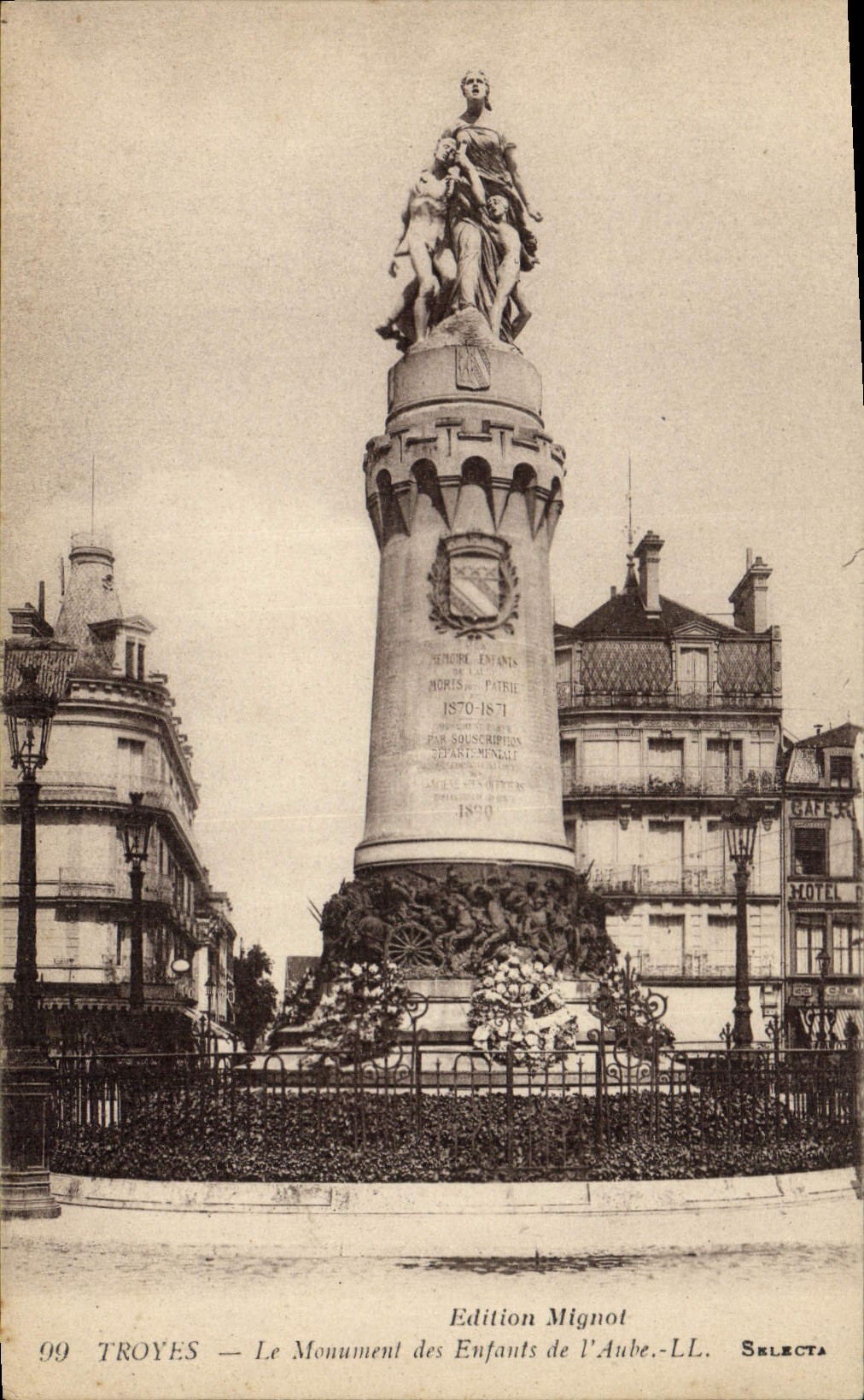 CPA Troyes Le Monument Des Enfants De I'Aube