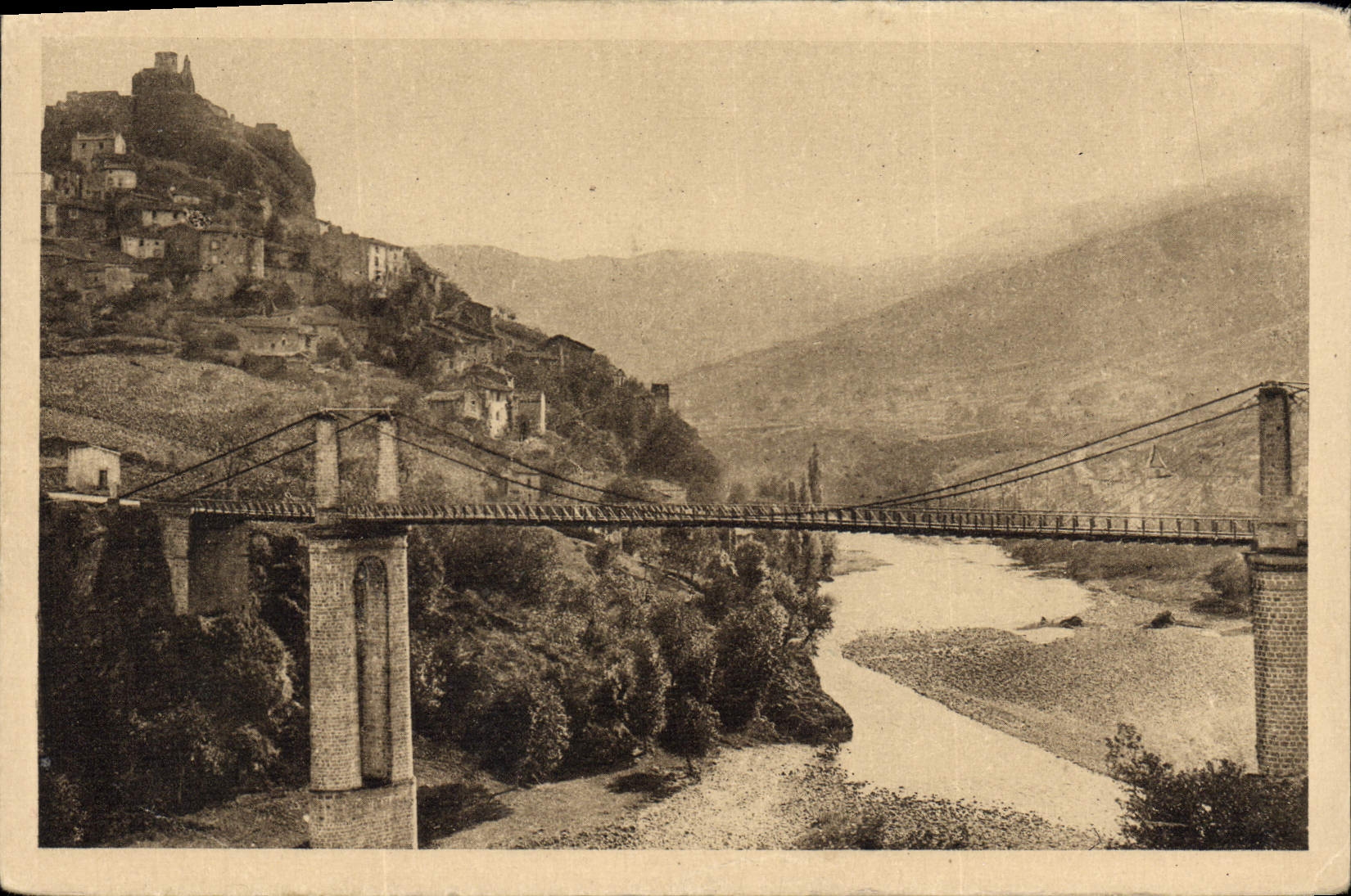 VINTAGE POSTCARD the Area Of Auvergne the Valley De I' Aller has Holy Ilpize
