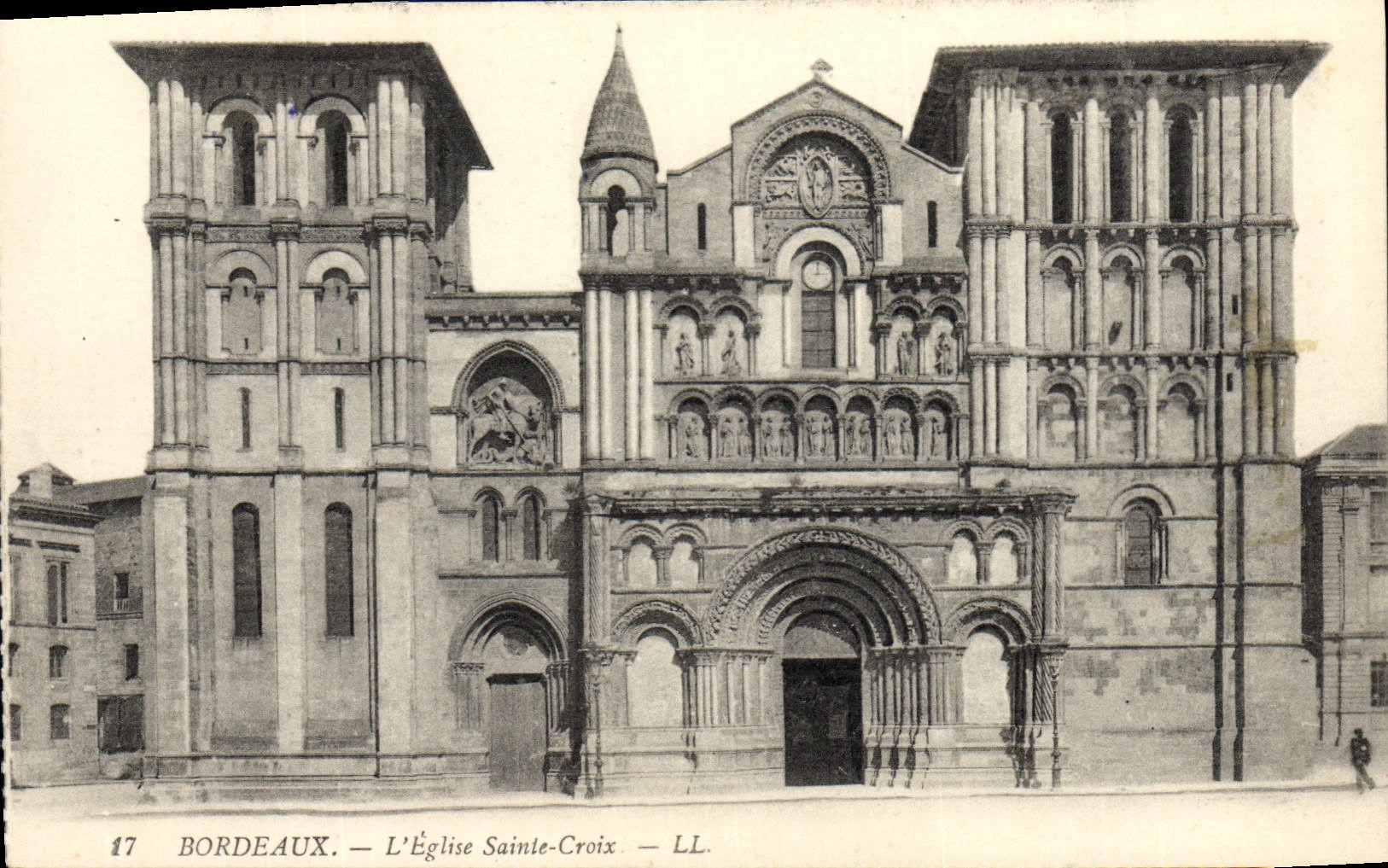 CPA Bordeaux L'Eglise Sainte Croix