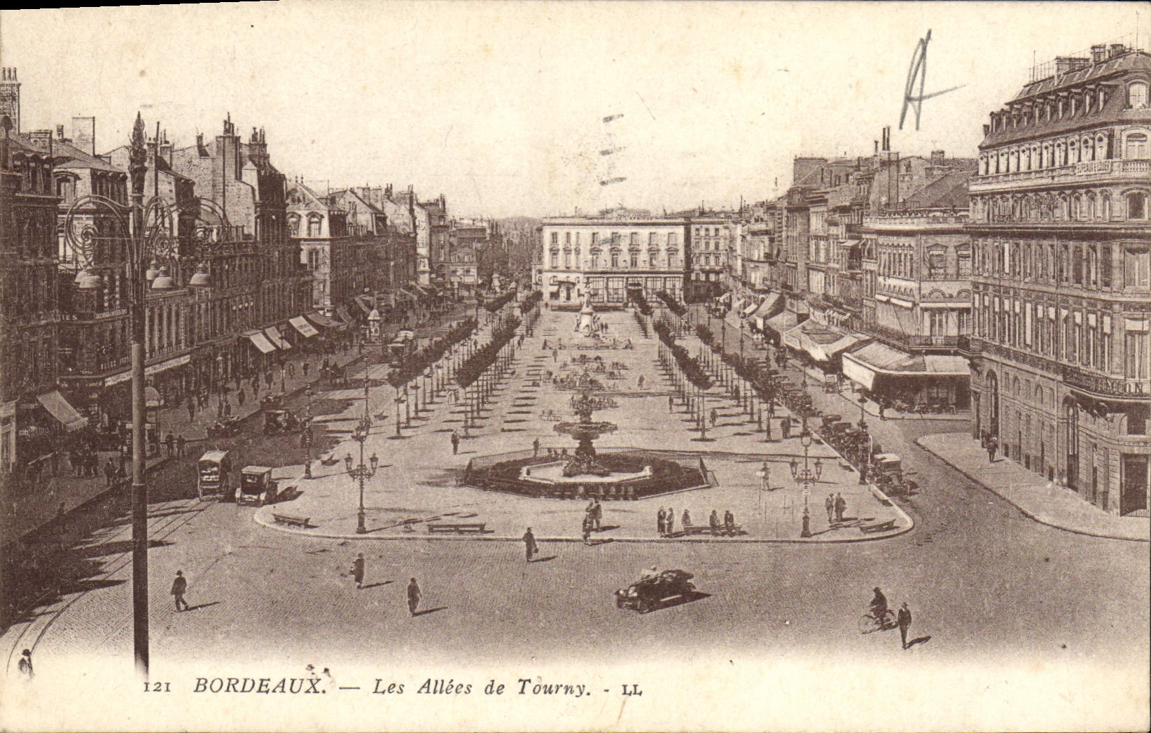 CPA Bordeaux Les Allees De Tourny