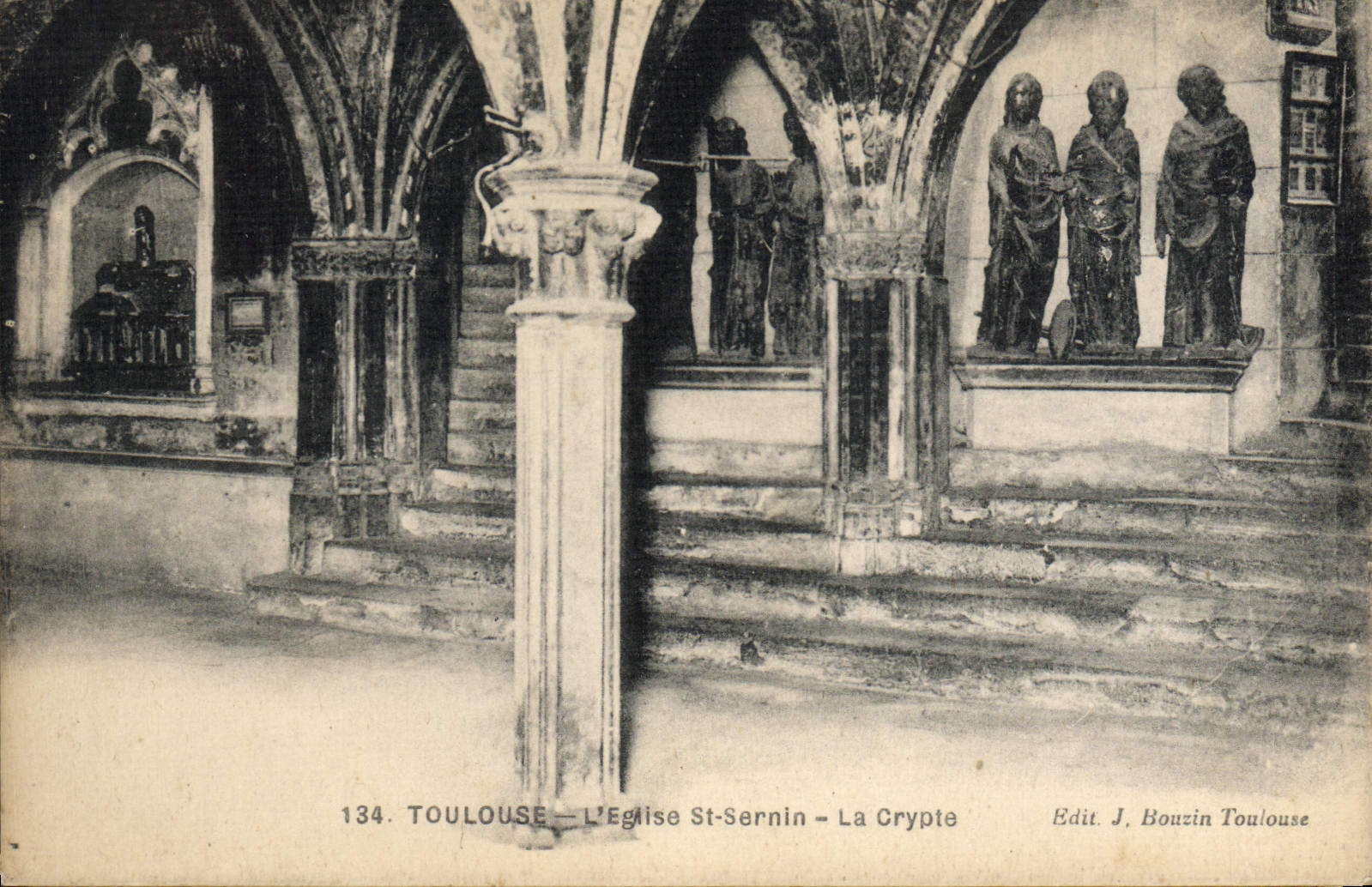 CPA Toulouse L'Eglise St Sernin La crypte
