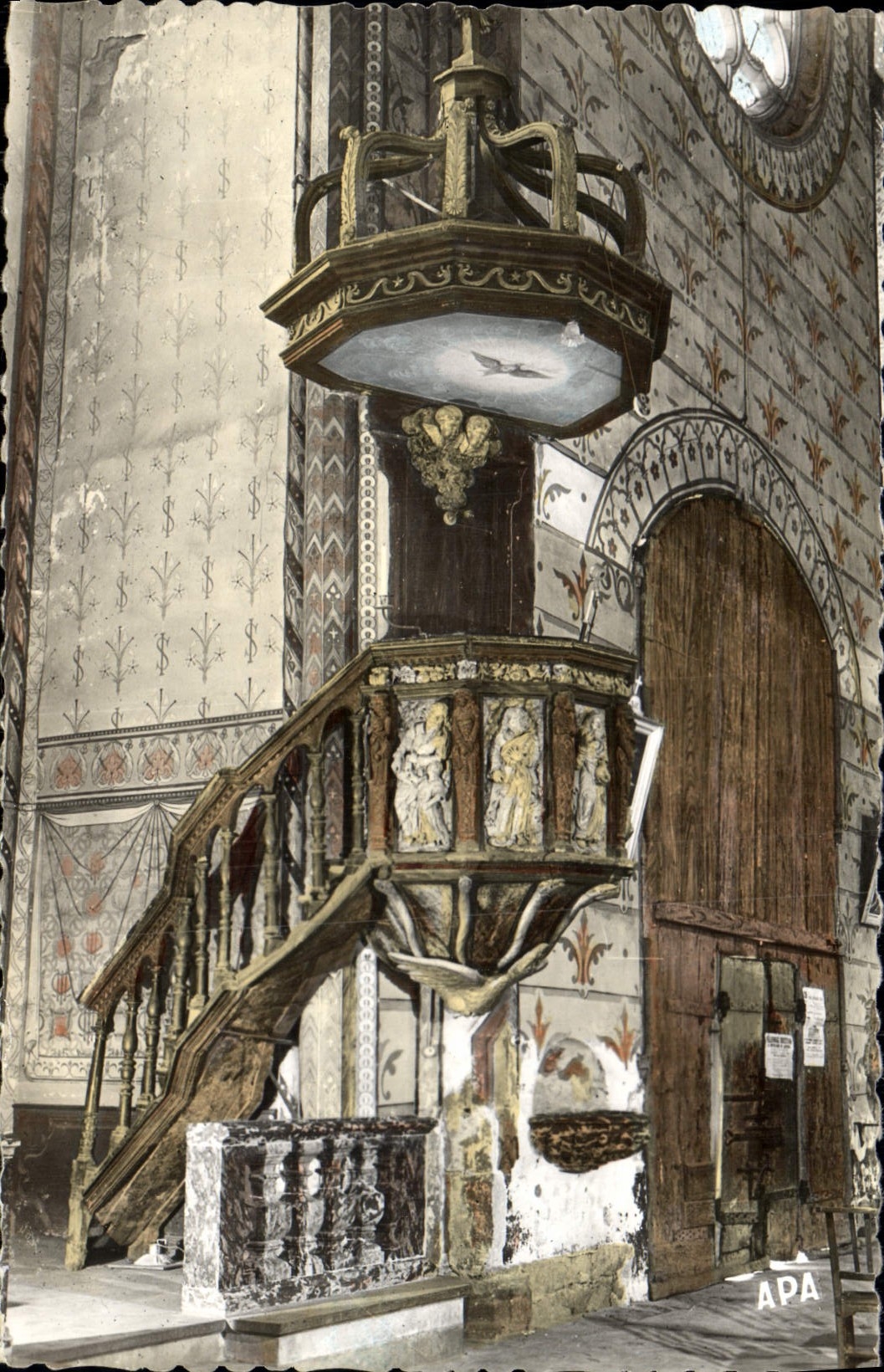 MODERN CARD Interior Montreal of the Church the Pulpit