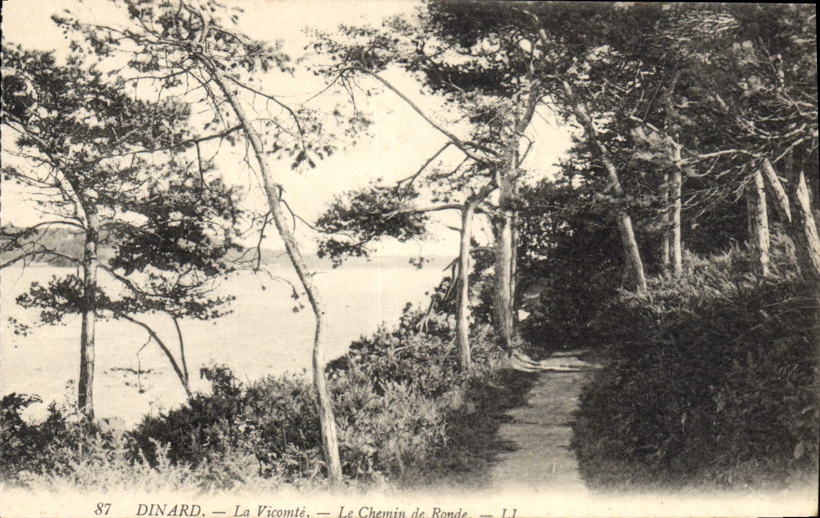 CPA Dinard La Vicomte Le chemin de ronde
