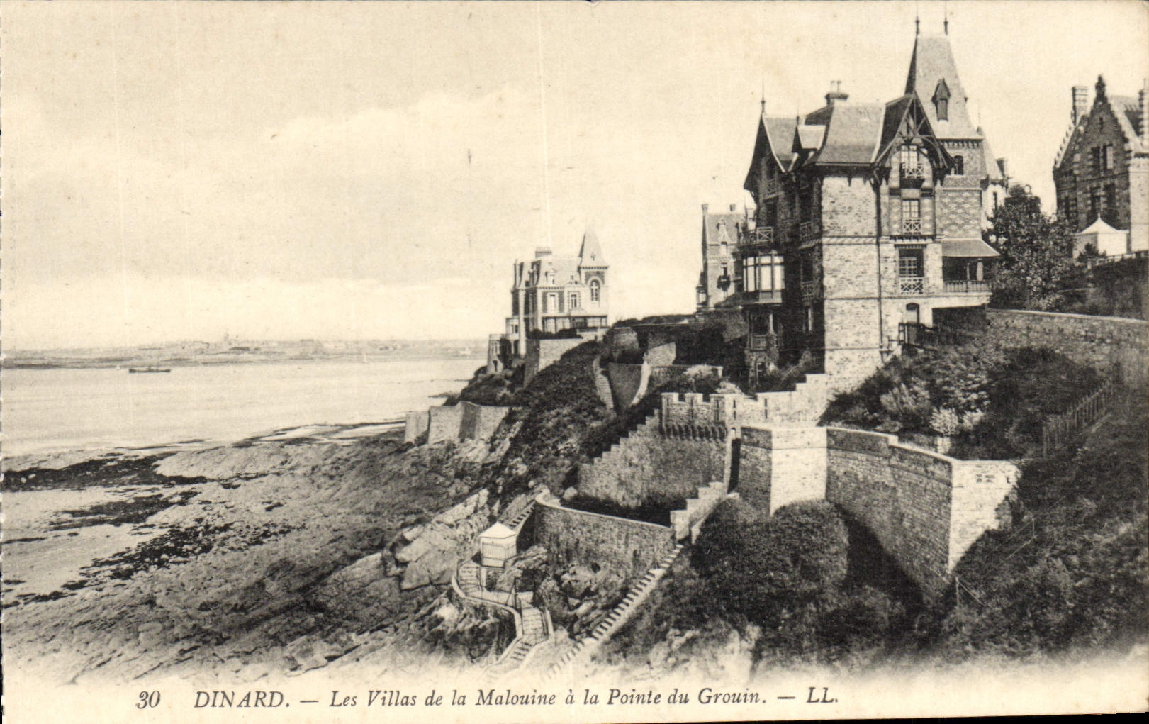 Chalets de Dinard de la POSTAL de la VENDIMIA del habitante Saint de Malo al punto de Grouin