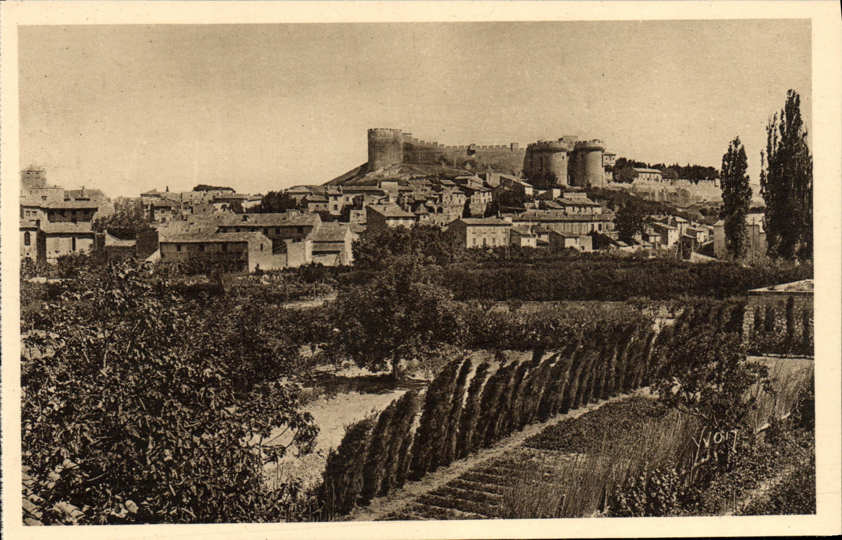 VINTAGE POSTCARD Villeneuve Avignon the Strong Castle