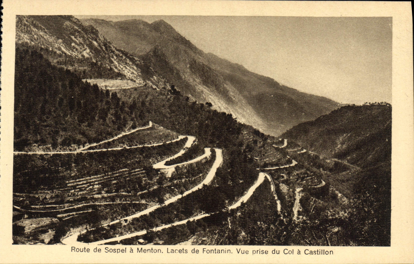 CPA Menton Route de Sospel a Menton Laceet de Fontanin Vue prise du Col a Castillon