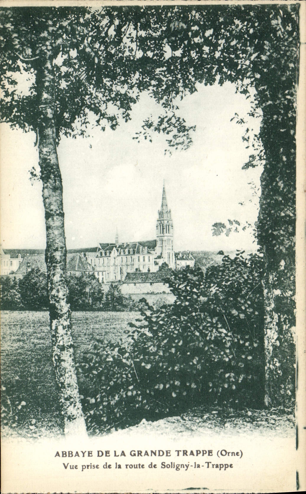 Abadía de la POSTAL de la VENDIMIA de la puerta de trampa grande vista del camino de Soligny la puerta de trampa