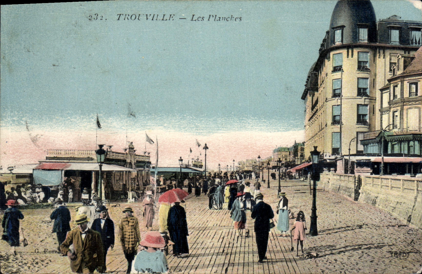 CPA Trouville Les Planches