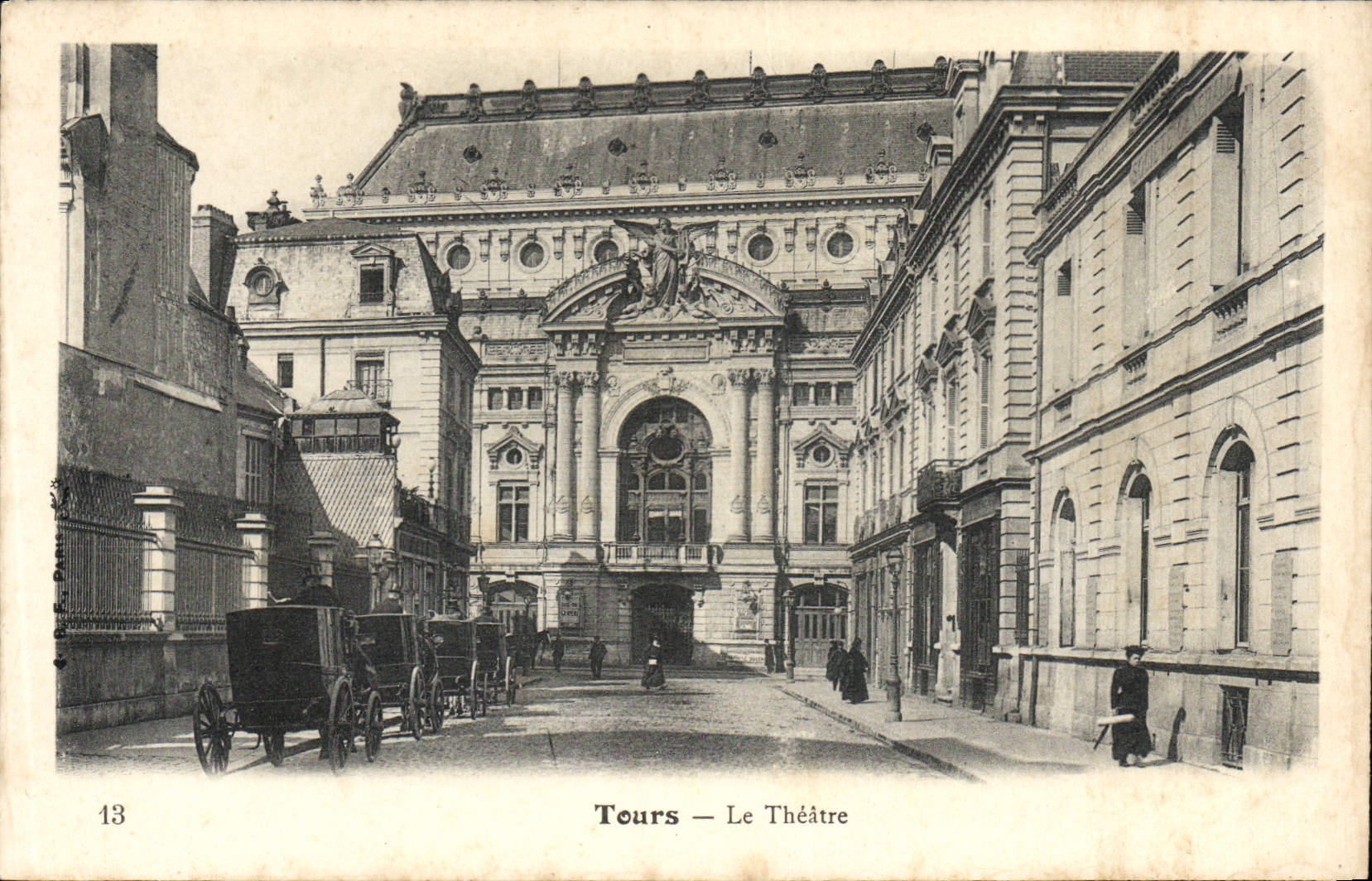 CPA Tours Le Theatre