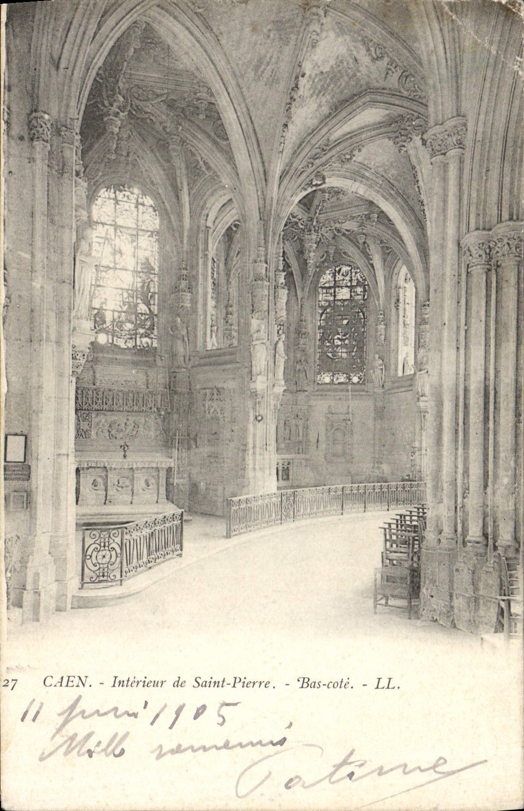 CPA Cane Interieur de Saint Pierre Bas Cote