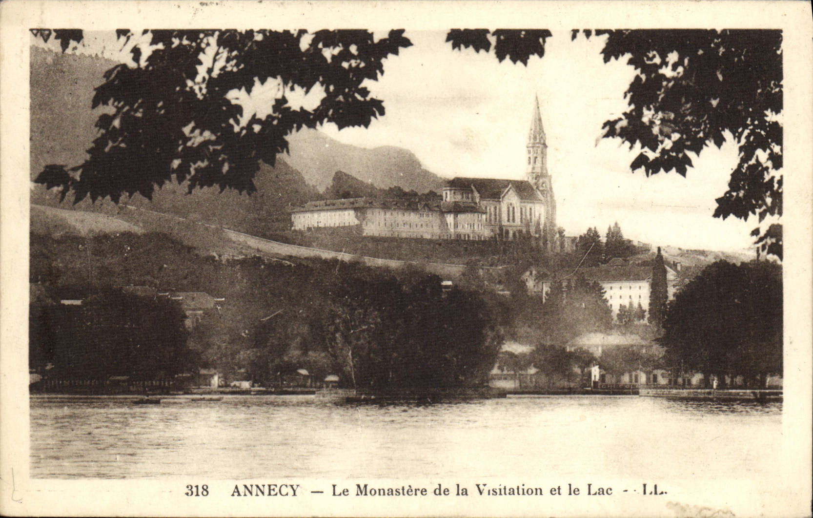 CPA Annecy Le Monastere de la Visitation et le Lac