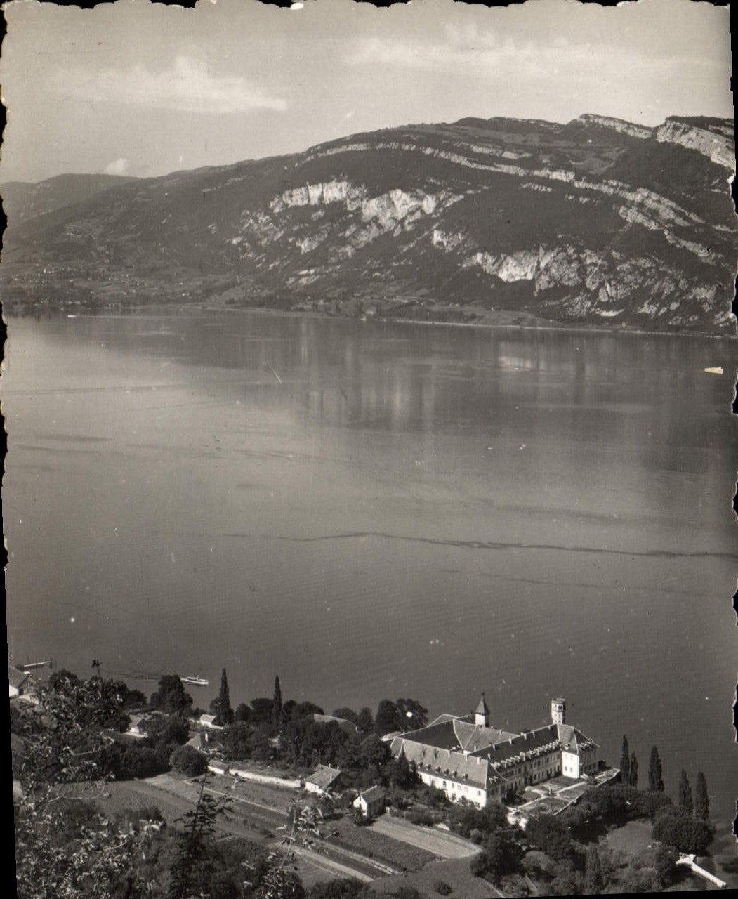 MODERN CARD Abbey of Hautecombe and the lake of Le Bourget