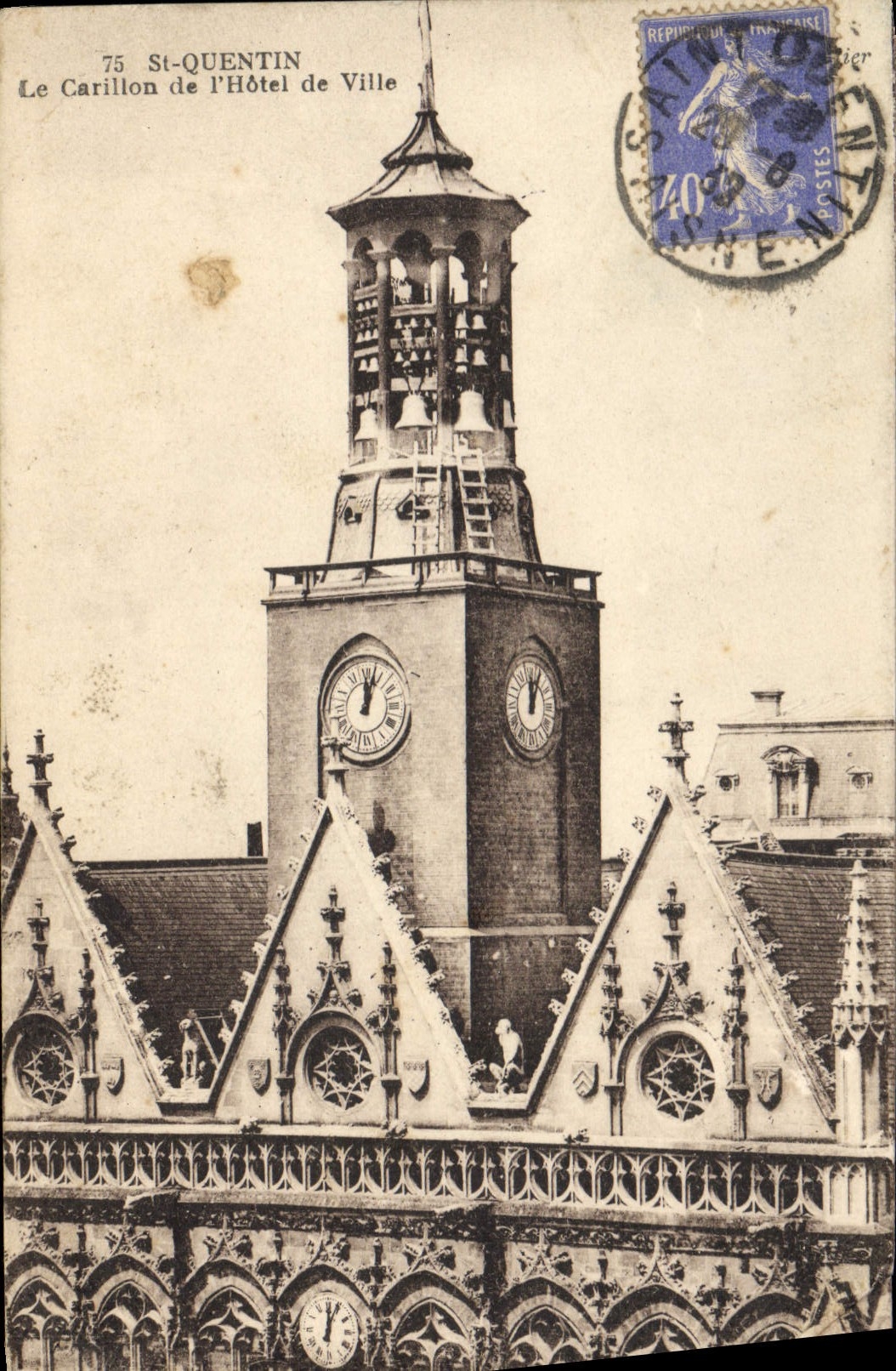 VINTAGE POSTCARD St Quentin the Chime of the Town hall