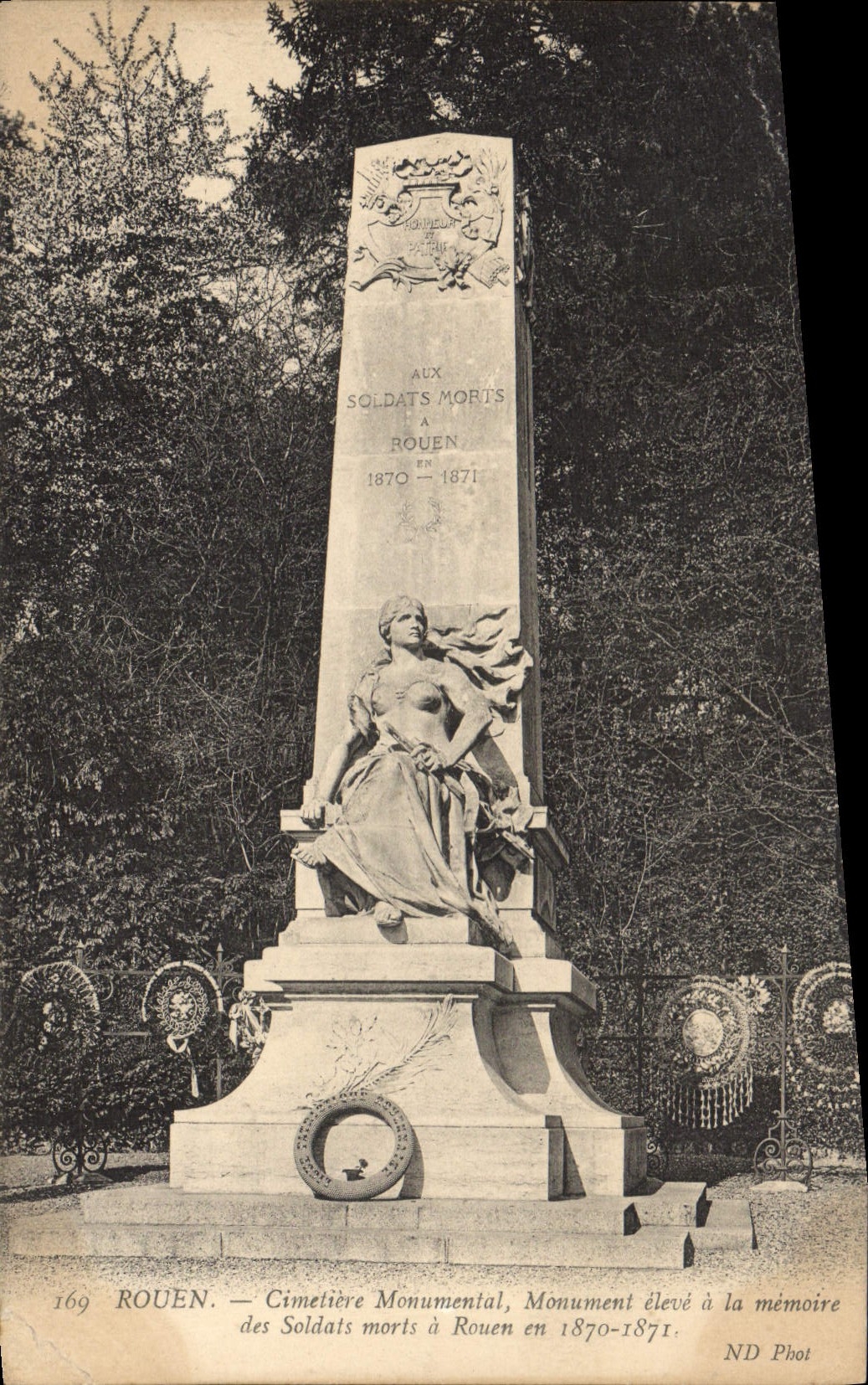 CPA Rouen Cimetiere monumental Militaria