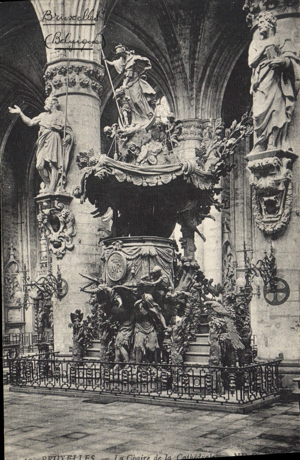 VINTAGE POSTCARD Brussels the Pulpit of the Cathedral