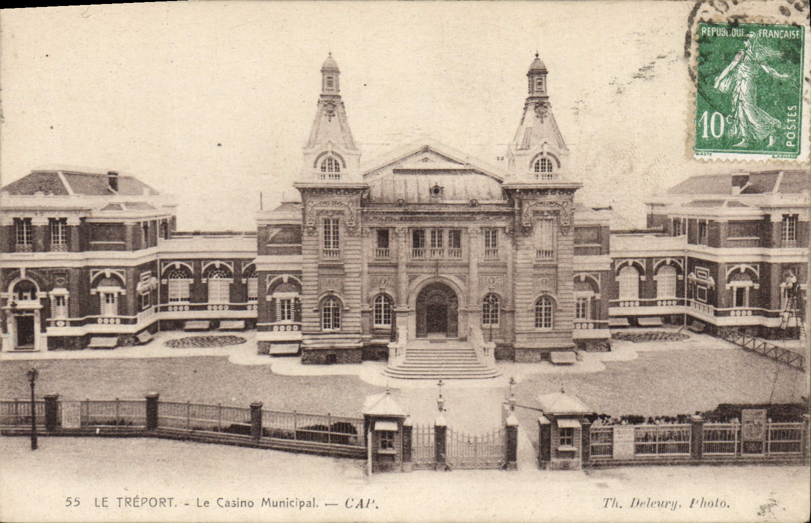 CPA Le Treport Le Casino Municipal