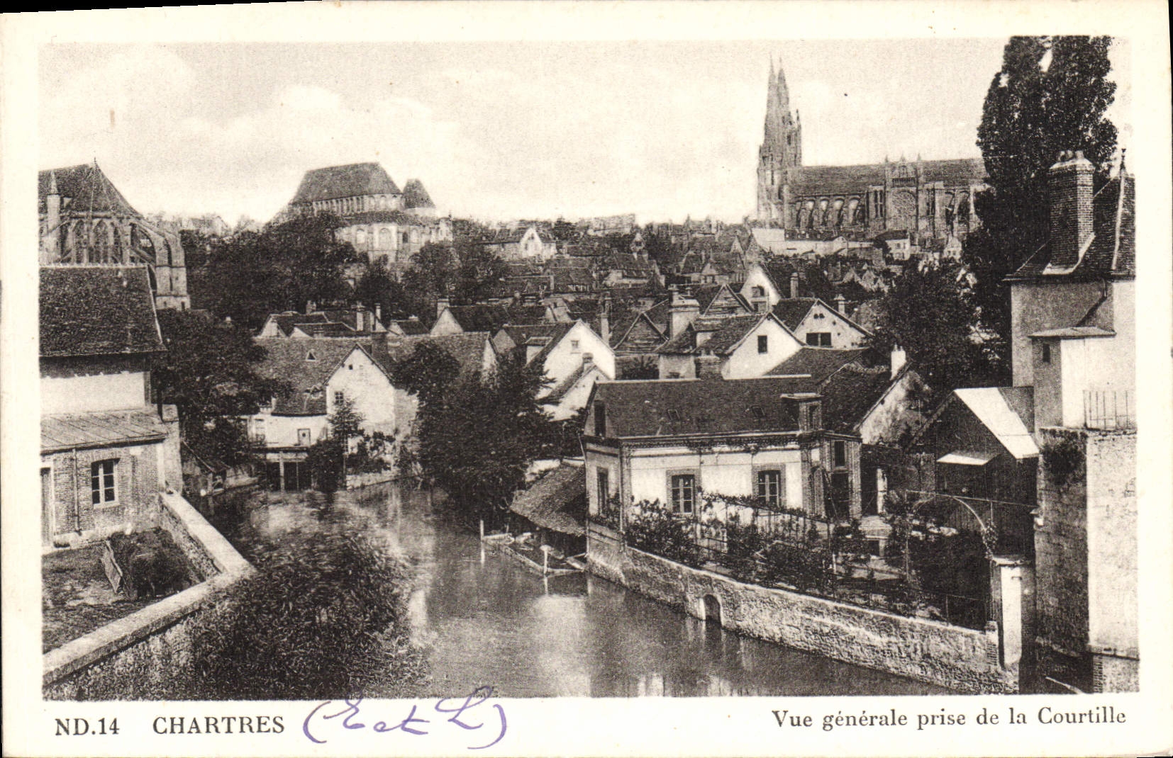 Opinión de opinión de Chartres de la POSTAL de la VENDIMIA tomada de Courtille