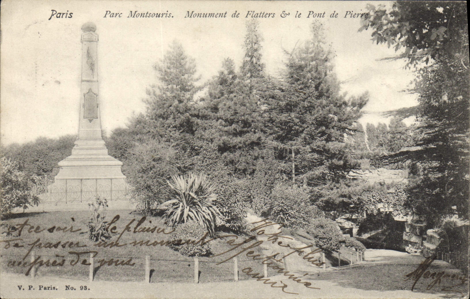 CPA Paris Parc Montsouris Monument de Flatters et le pont de pierre