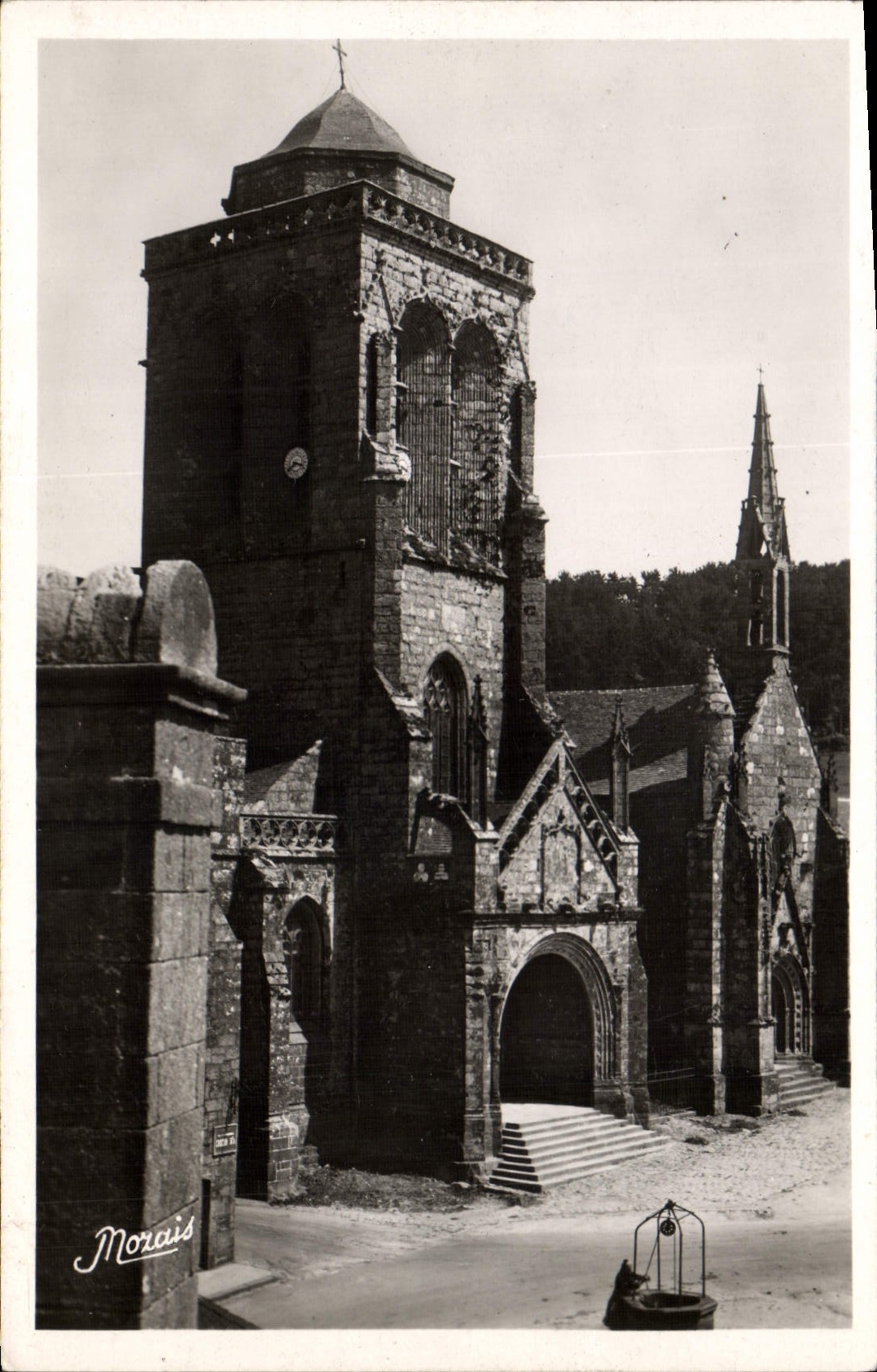 MODERN CARD Locronan the Church and the Drill of Nevez