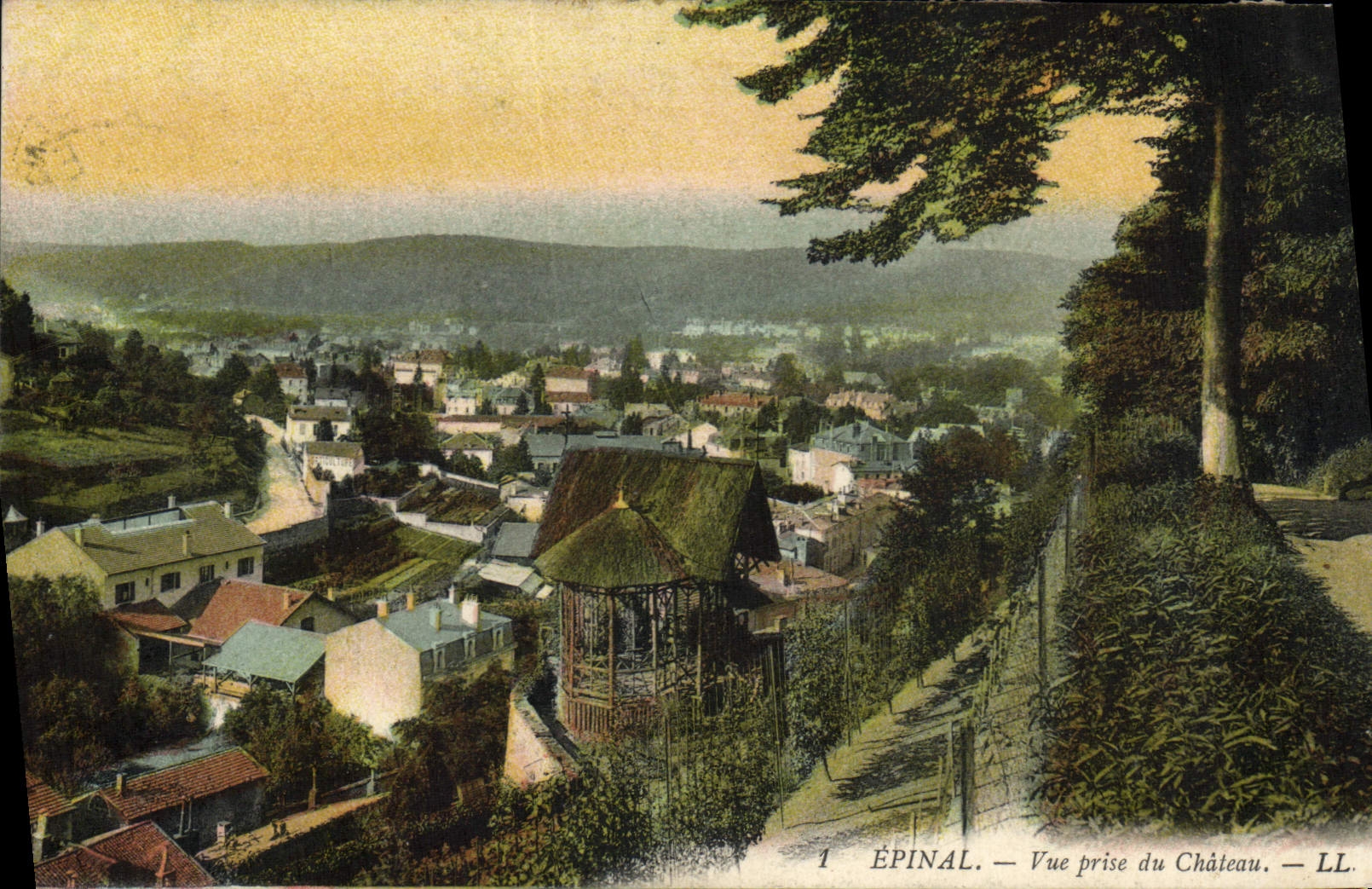 CPA Epinal Vue Prise du Chateau
