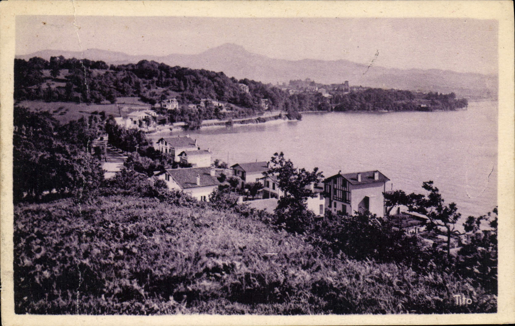 VINTAGE POSTCARD Hendaye Villas of the Avenue of the Beach Seen on the city and the Peak of the Three Crowns