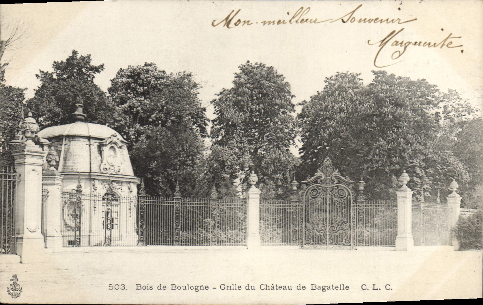 VINTAGE POSTCARD Bois de Boulogne Roasts Castle of Trifle