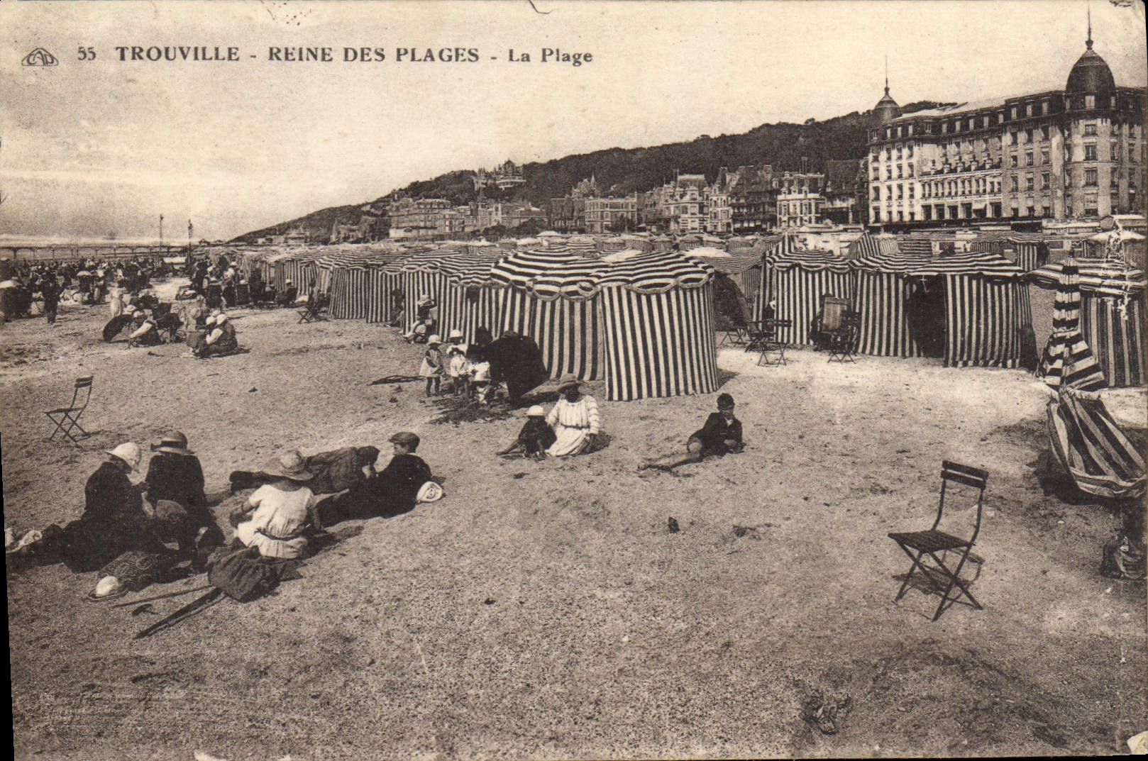 VINTAGE POSTCARD Trouville Queen Of the Beaches the Beach