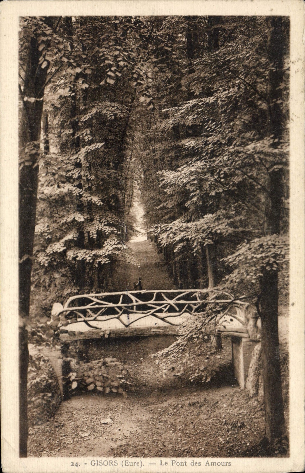 VINTAGE POSTCARD Gisors the Bridge of the Loves