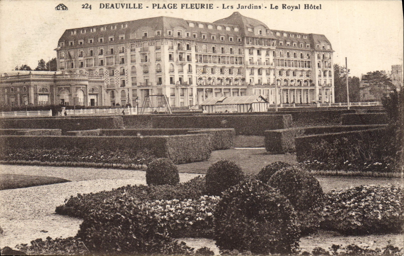 La POSTAL Deauville de la VENDIMIA floreció jardines de la playa el hotel real