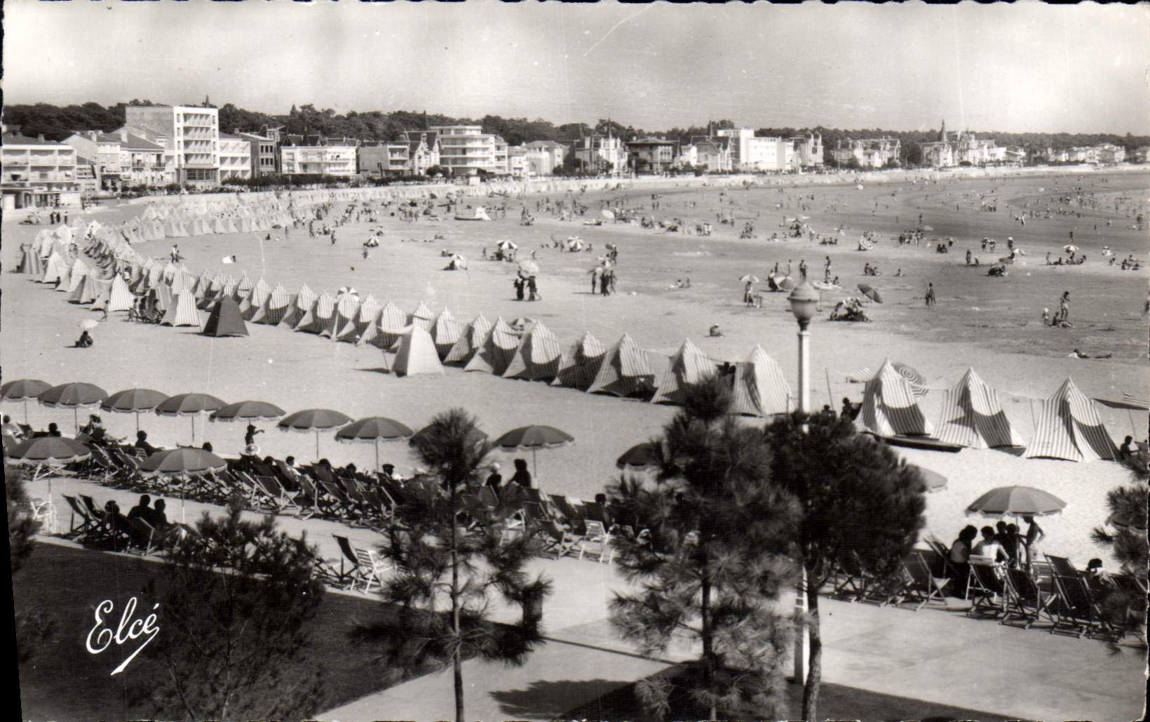 MODERN CARD Royan the Beach