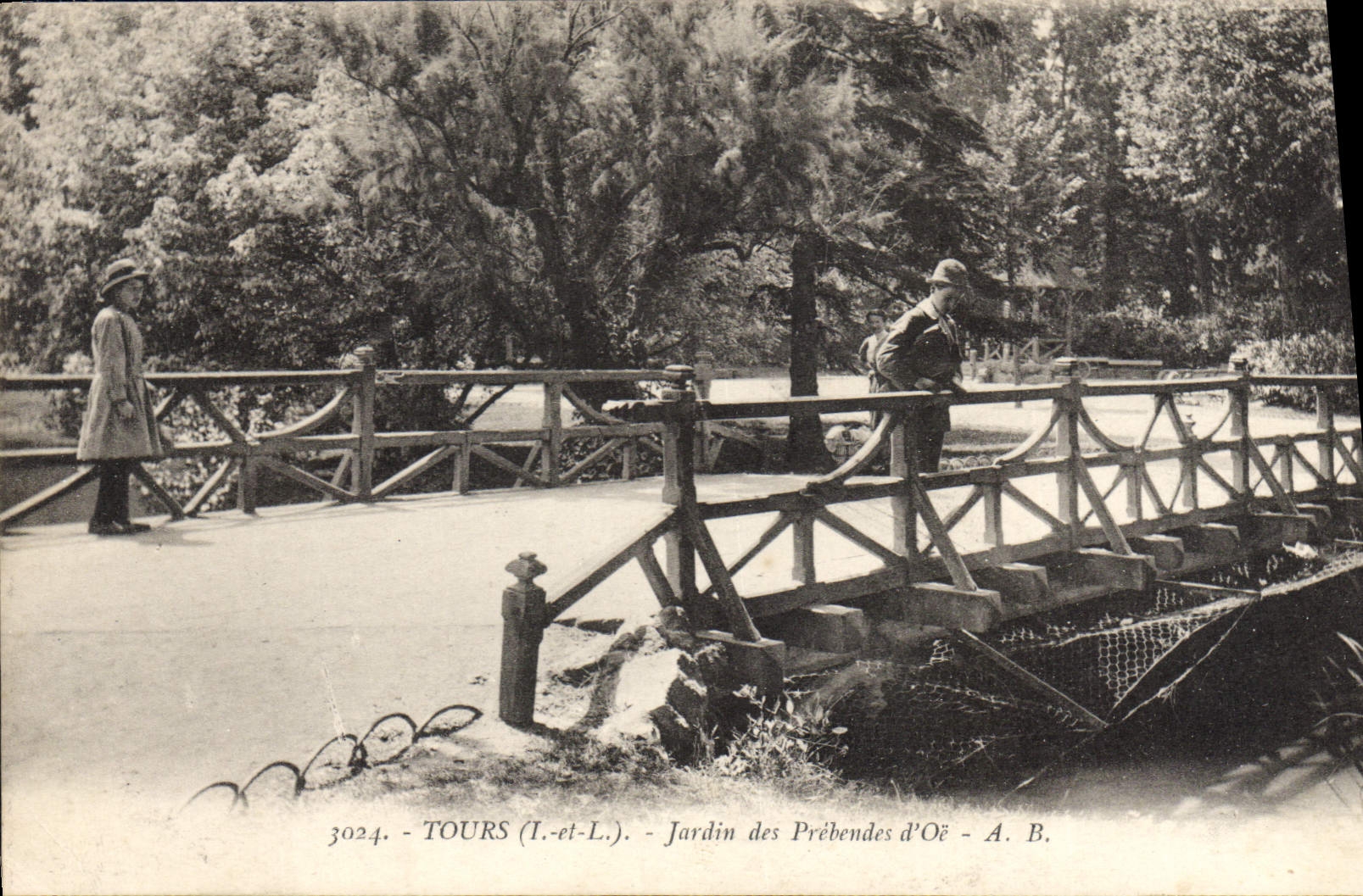 CPA Tours Jardin Des Prebendes d'Oe