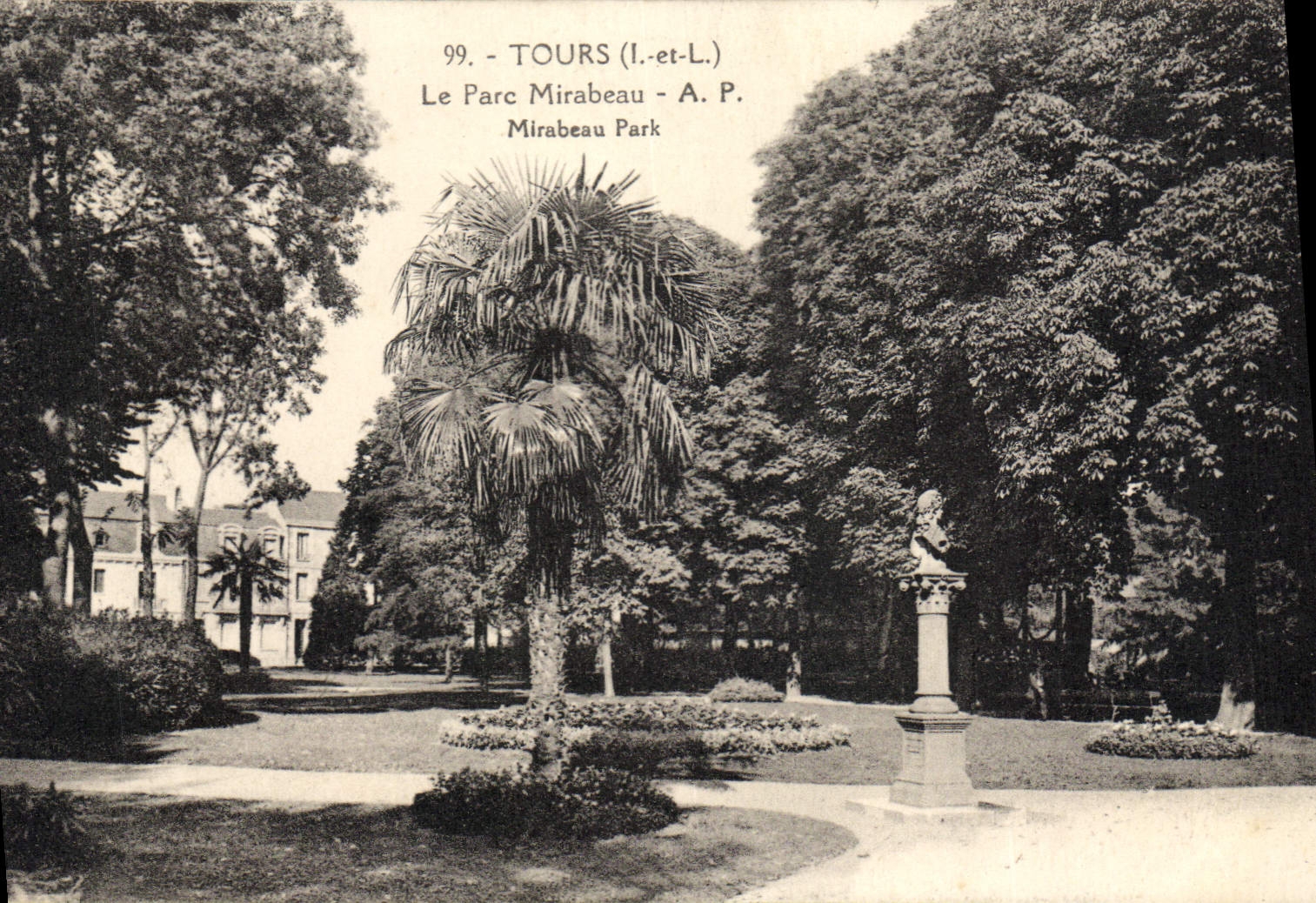 CPA Tours Le Parc Mirabeau 