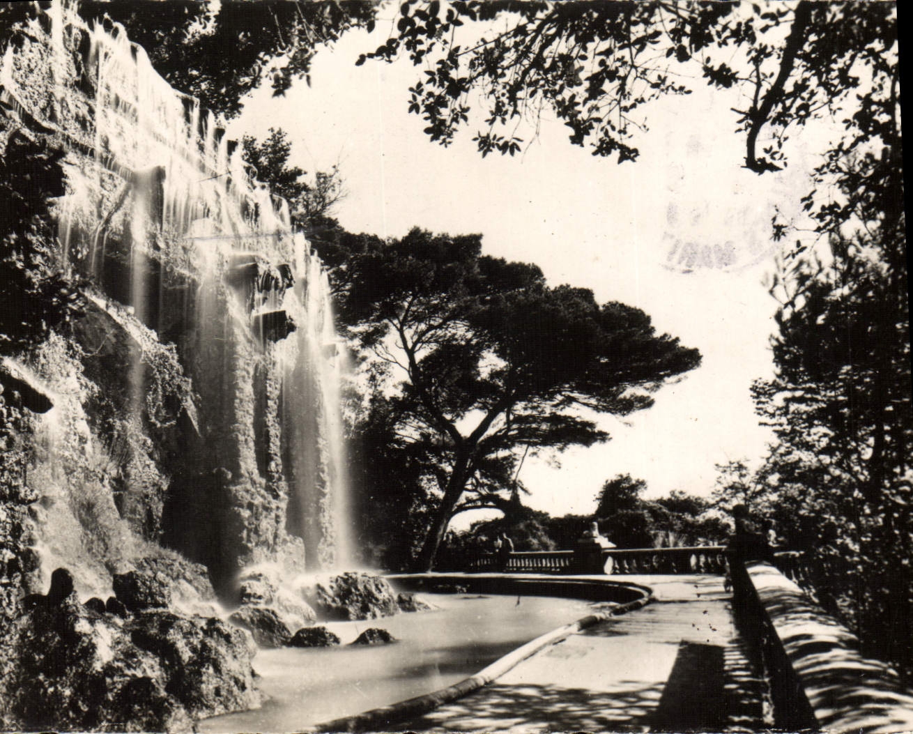 CPM Nice Cascade Du Chateau