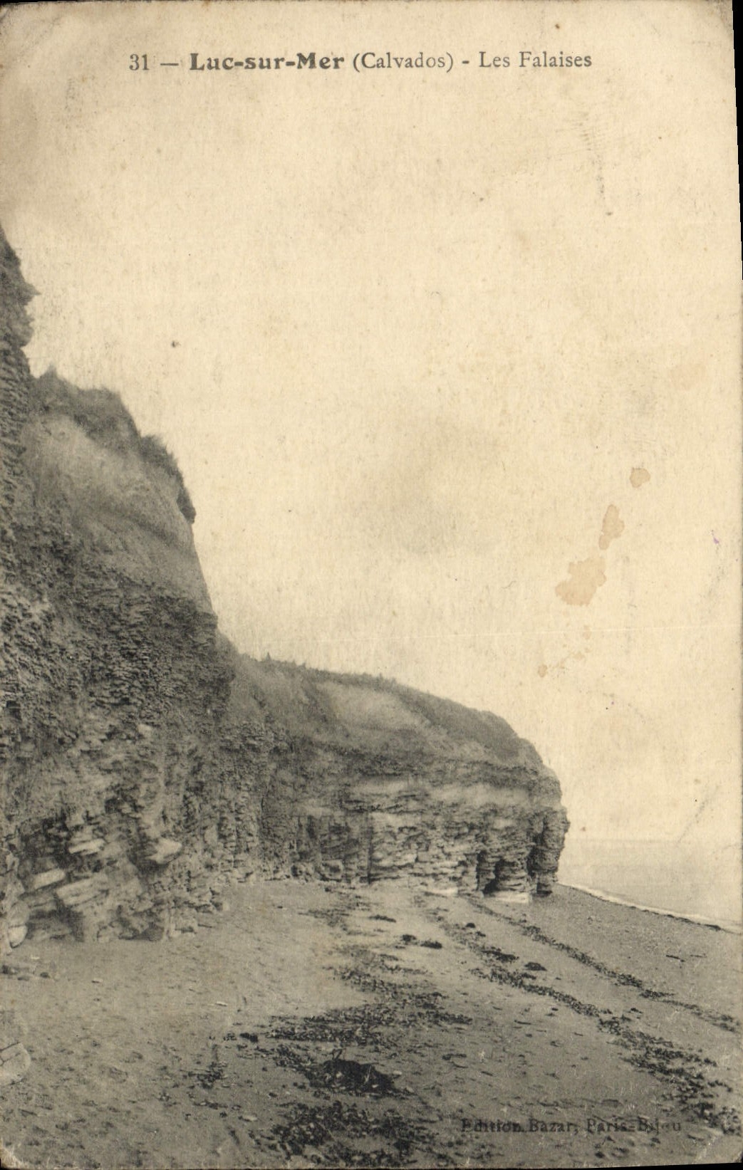 VINTAGE POSTCARD Luc On Sea Cliffs