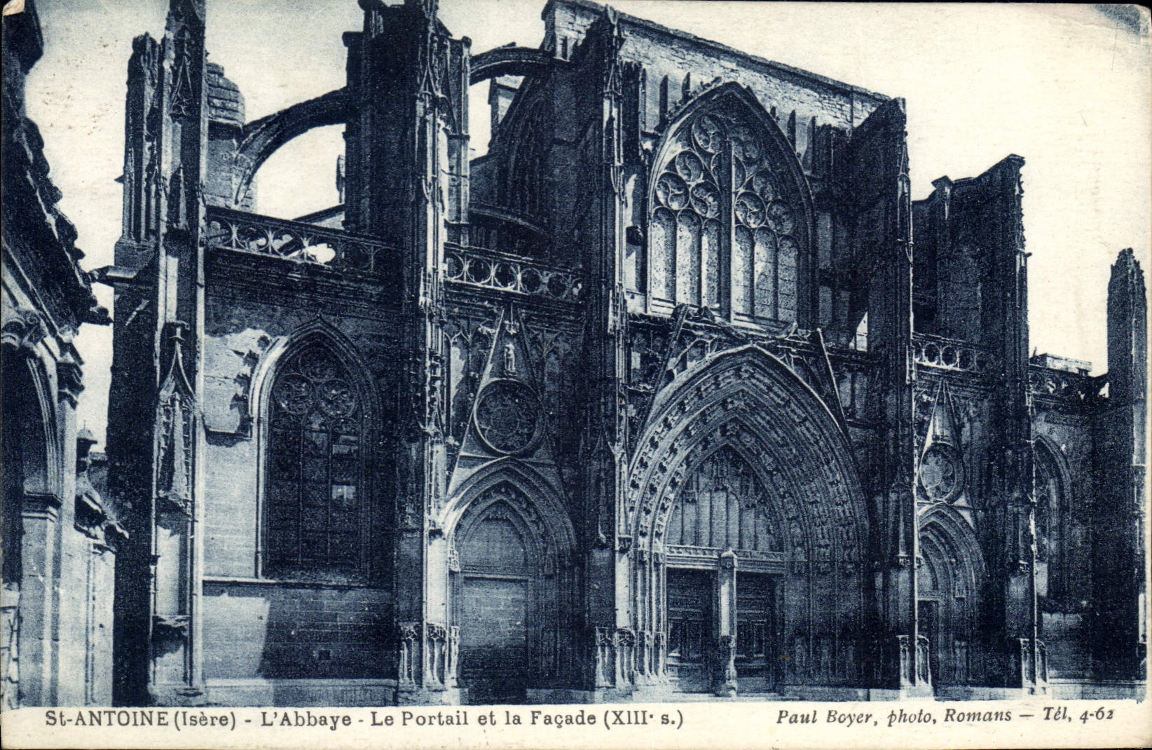 VINTAGE POSTCARD St Antoine the Abbey the Gate And the Frontage