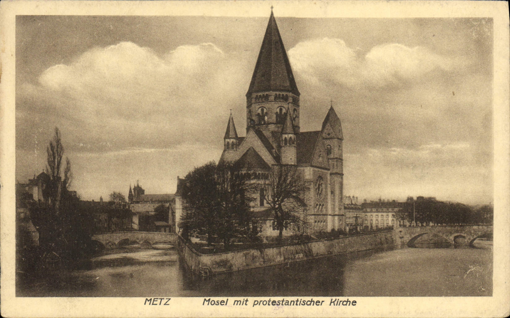 VINTAGE POSTCARD Metz Mosel MIT Protestantischer Kirche