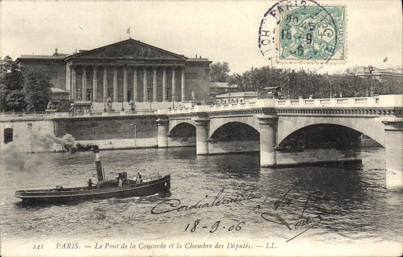 CPA Paris Le Pont De La Concorde Et La Chambre Des Deputes Bateau