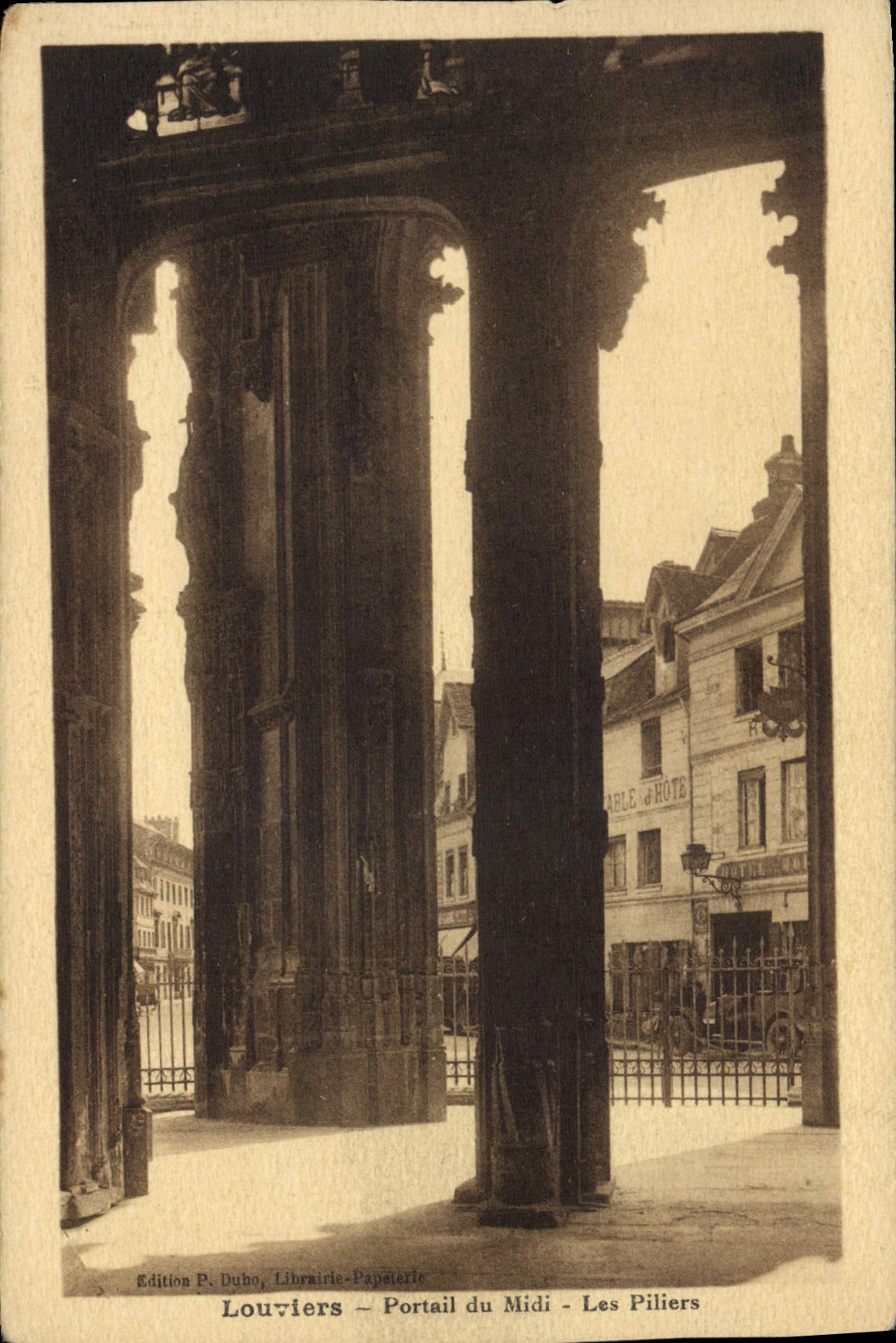VINTAGE POSTCARD Louviers Gate Of the South Pillars