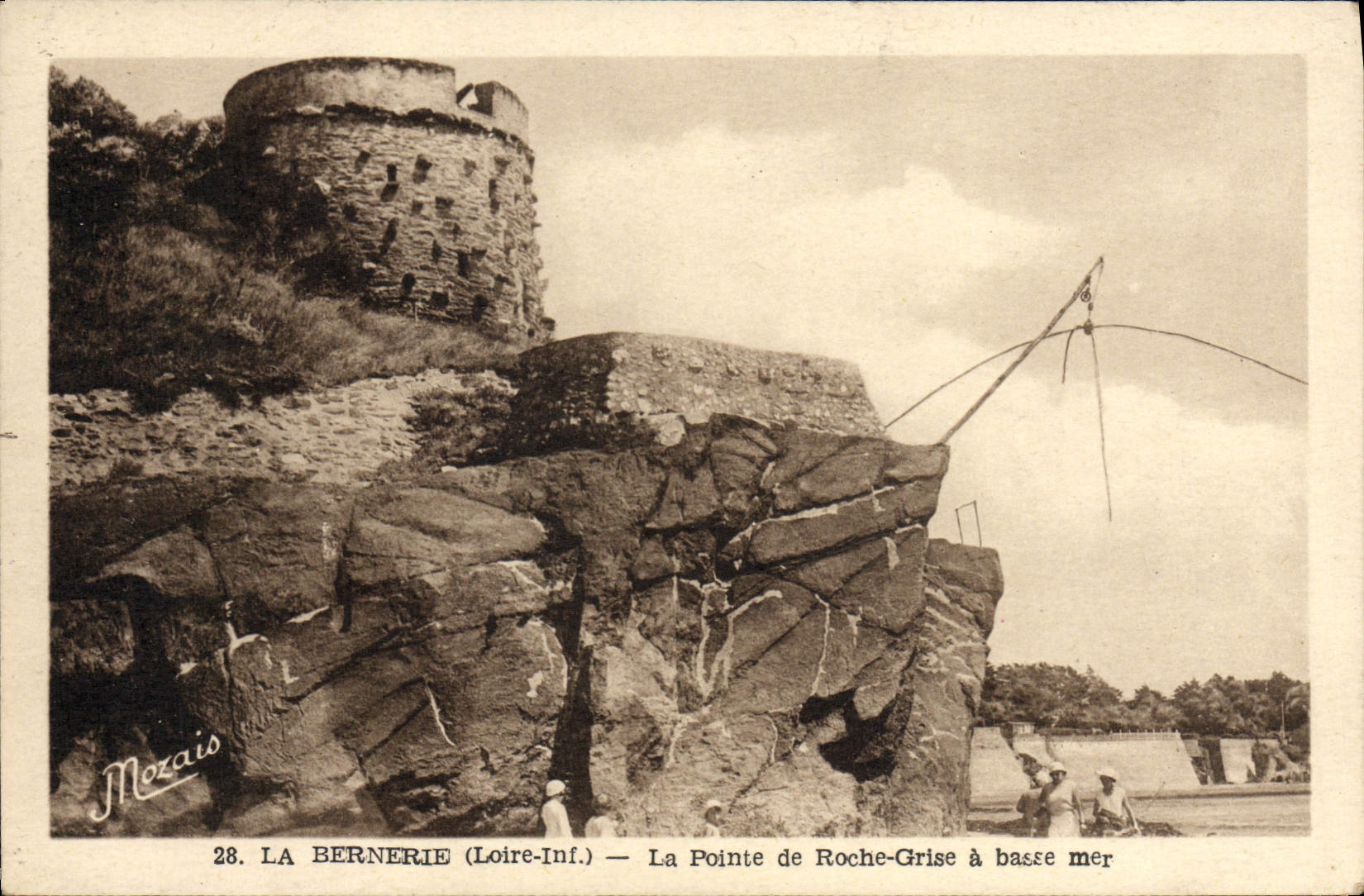 VINTAGE POSTCARD Bernerie Top of the Gray Rock has Low tide