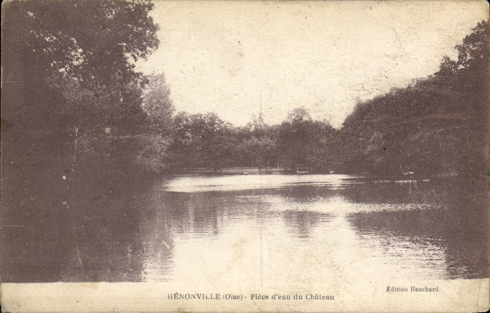 CPA Henonville Piece D'Eau Du Chateau