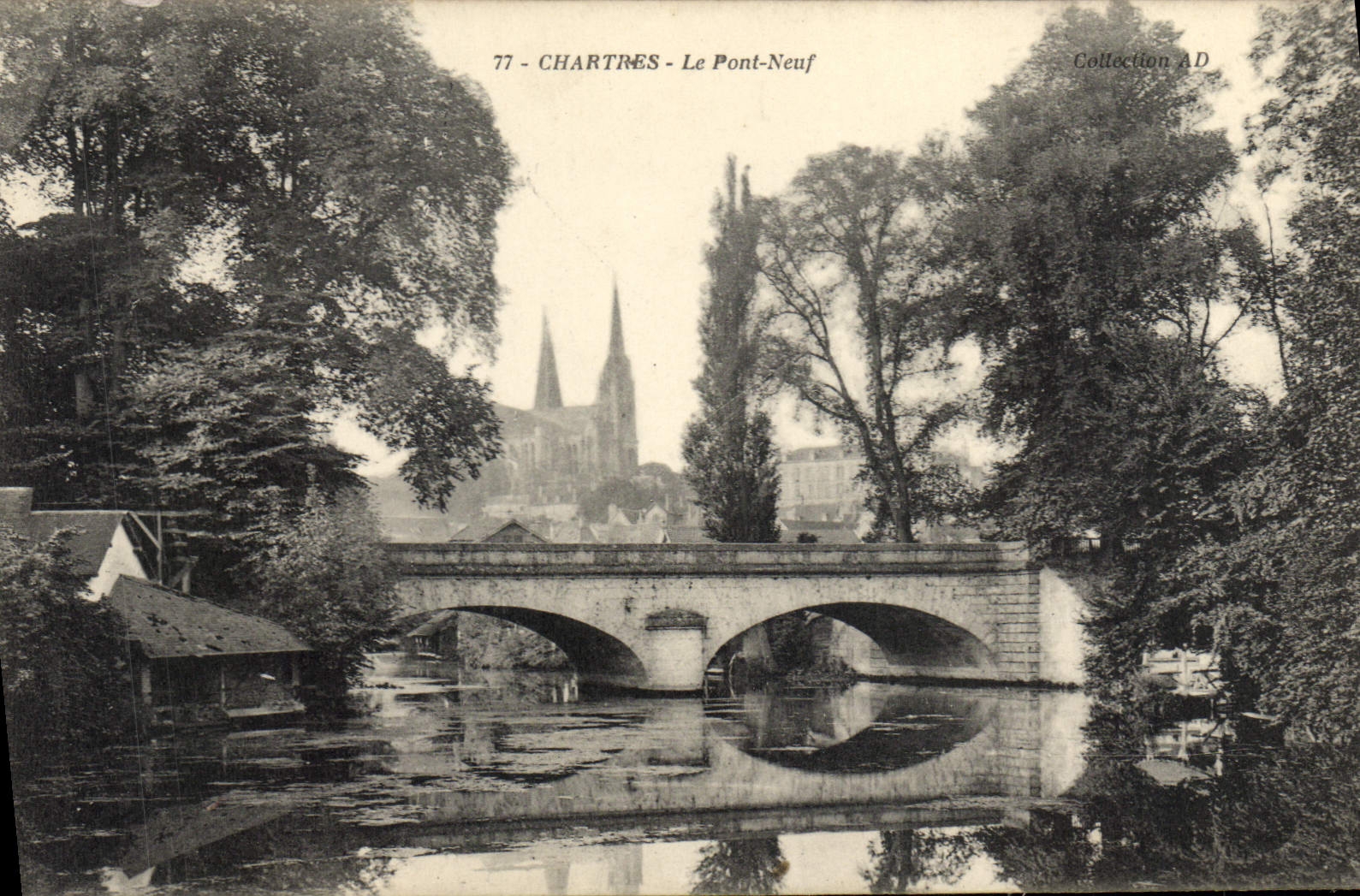 CPA Chartres Le Pont Neuf Lavoir