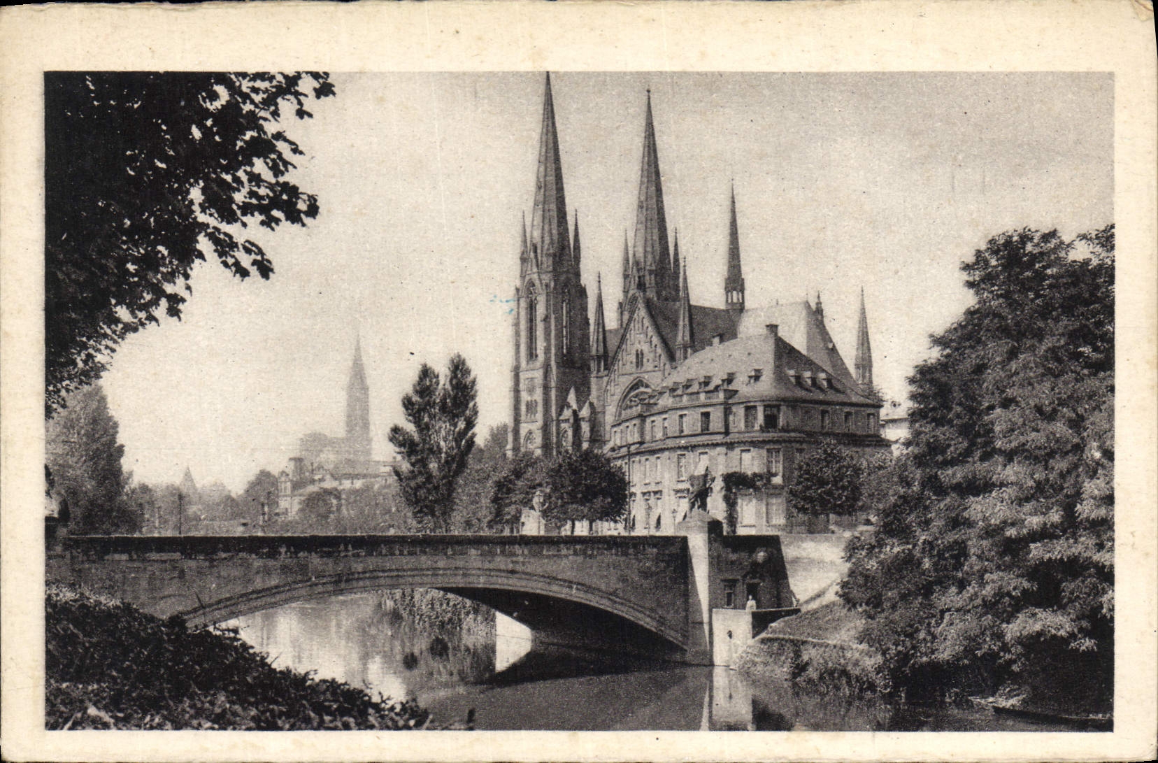Iglesia y Cathedrale de Estrasburgo San Pablo de la POSTAL de la VENDIMIA