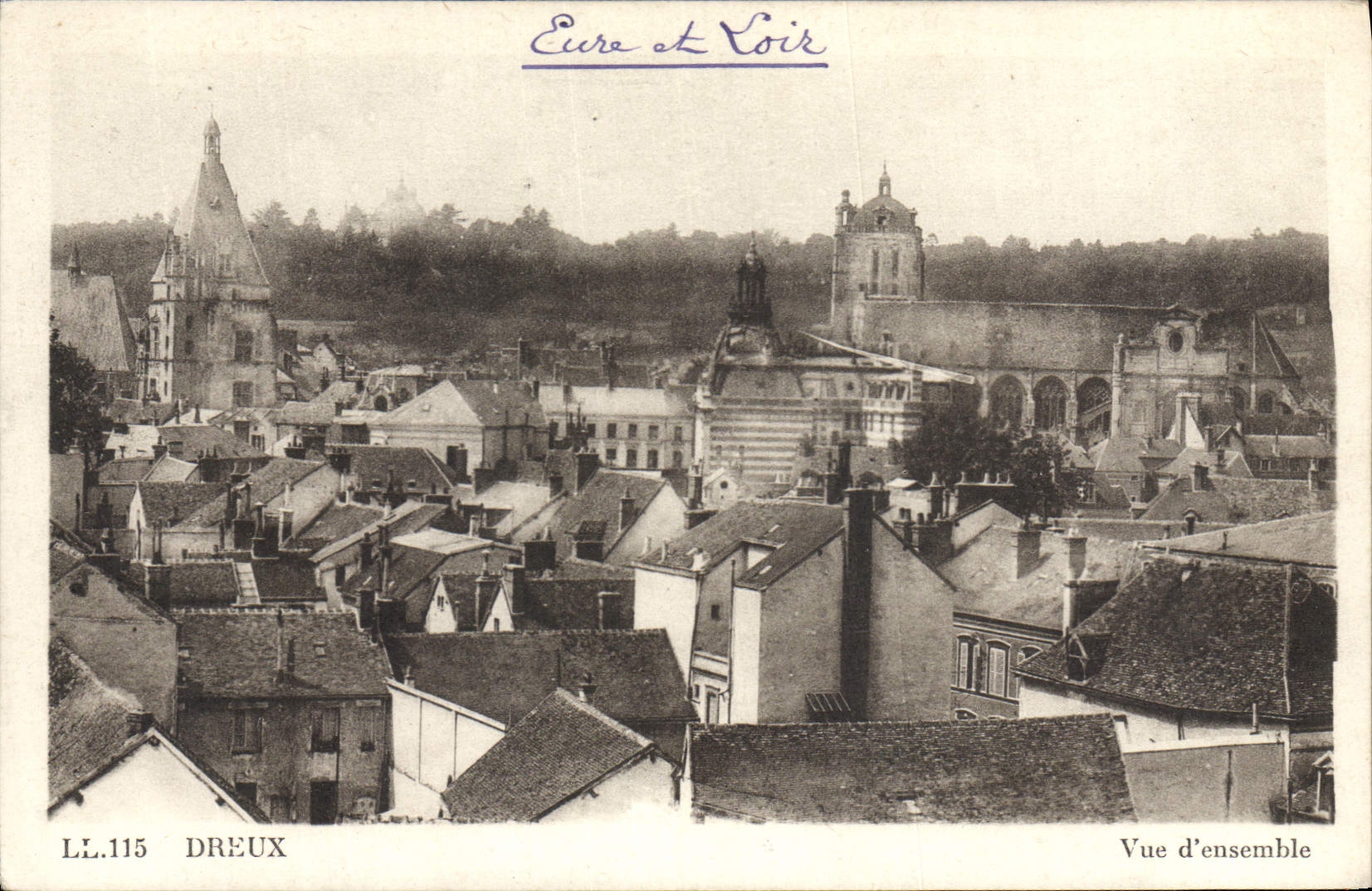 CPA Dreux Vue D'Ensemble