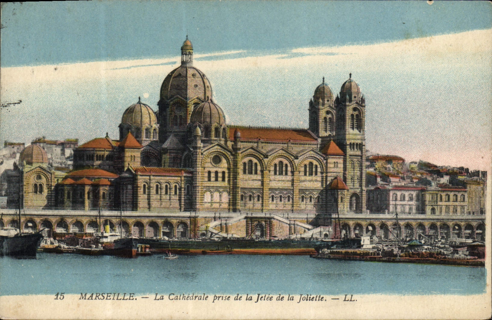 CPA Marseille La Cathedrale Prise De La Jetee De La Joliette