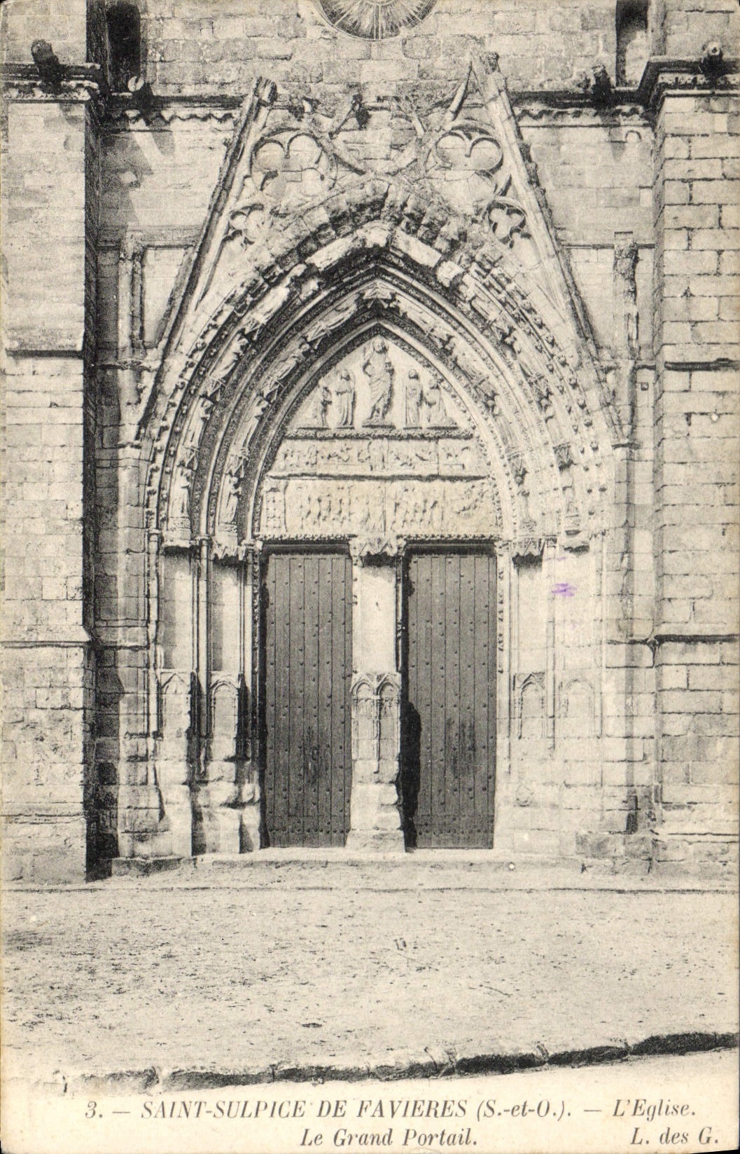 VINTAGE POSTCARD Holy Sulpice De Favieres the Church the Large Gate