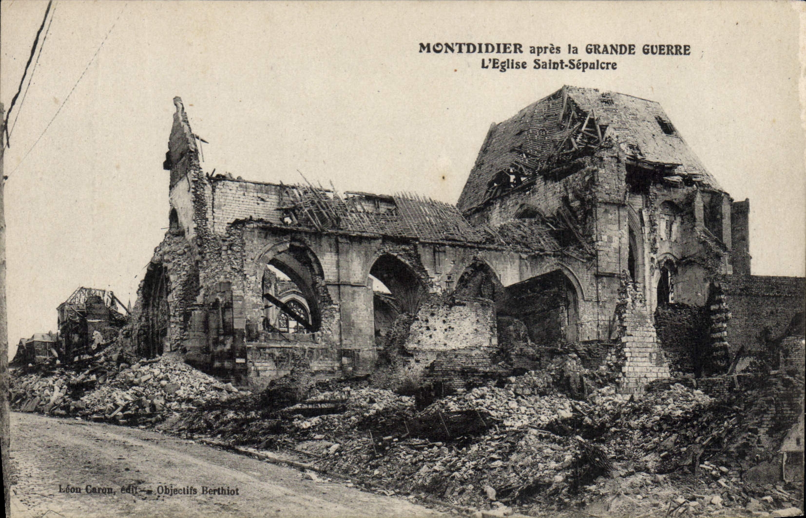 VINTAGE POSTCARD Montdidier After the Great War the church Militaria Holy Sepulchre