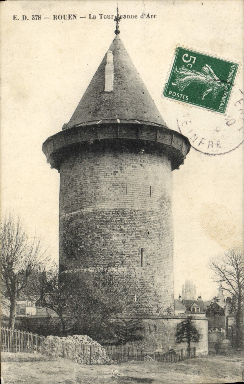 VINTAGE POSTCARD Rouen the Tower Jeanne d' Arc